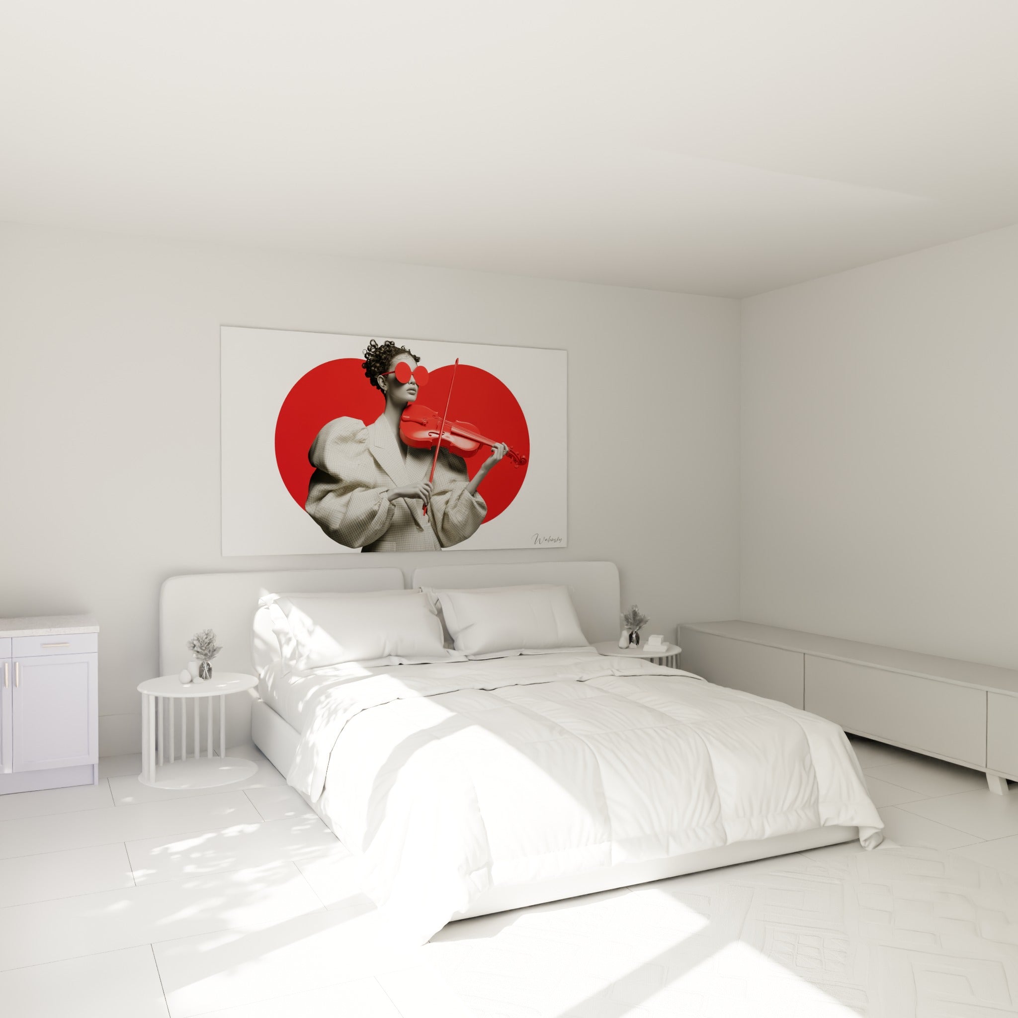 Musicienne au violon rouge éclatant accrochée au-dessus d'un lit dans une chambre claire