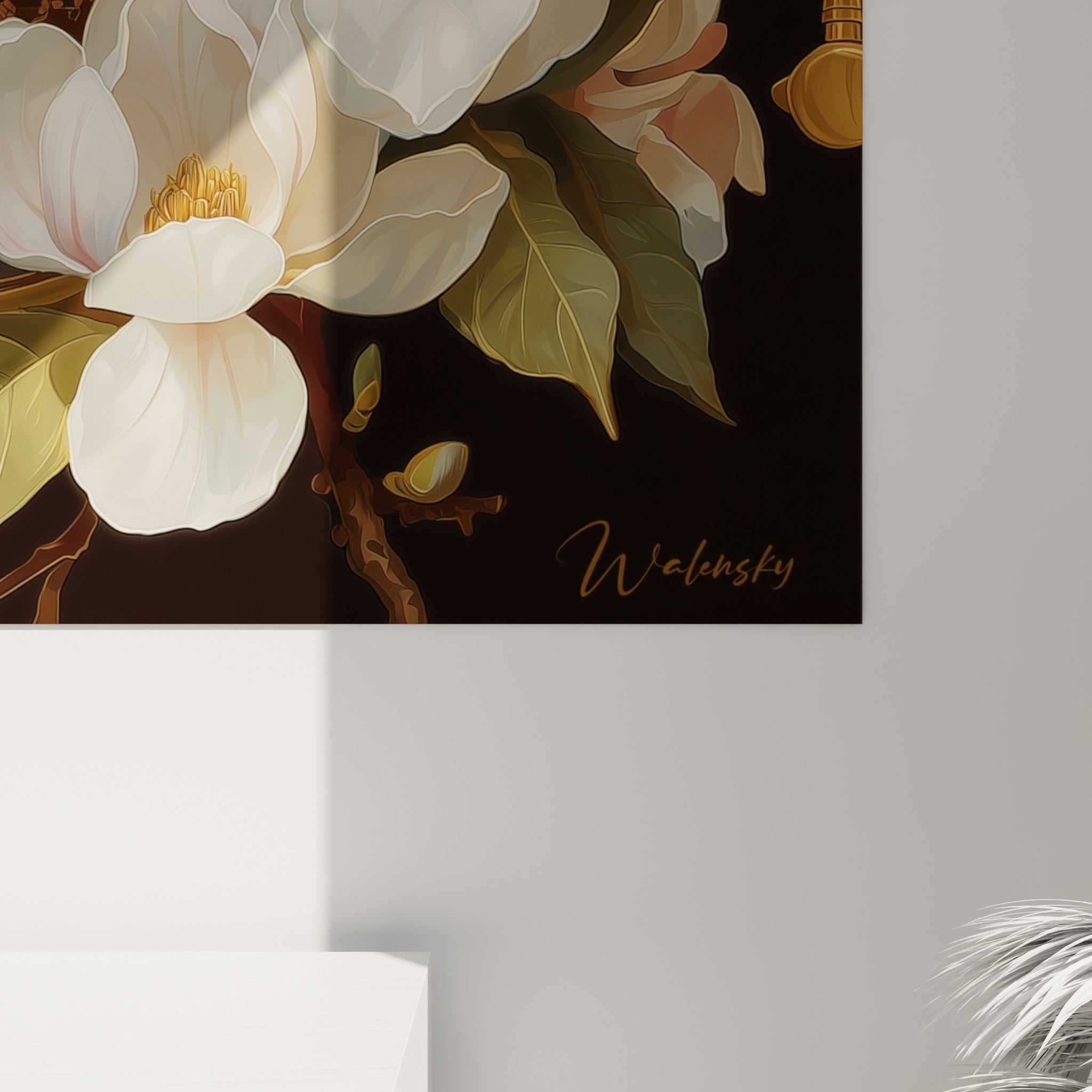 Grain du bois doré et pétales blancs veloutés du magnolia, textures fines vues de près sur la toile