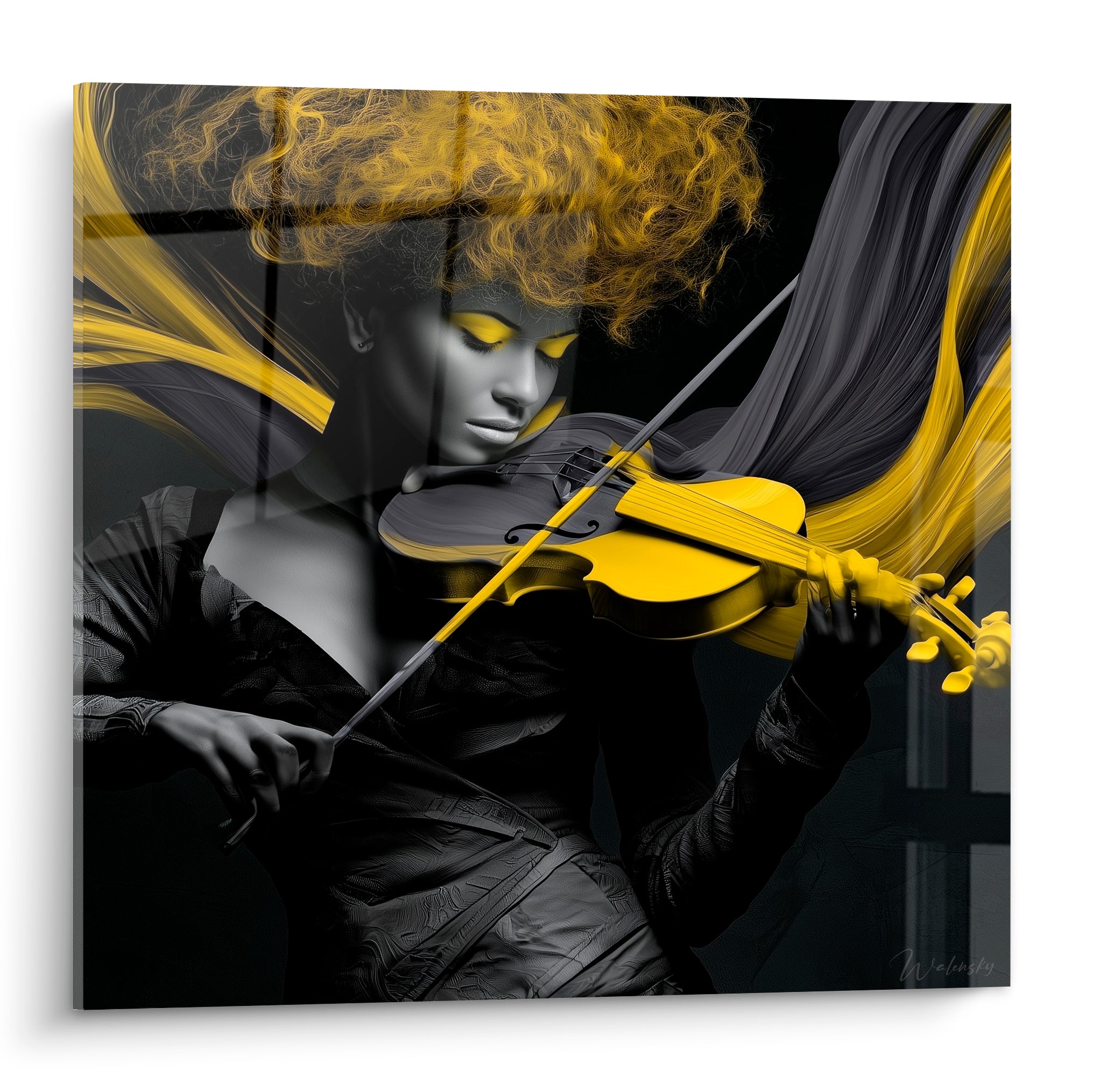 Violoniste en noir anthracite et jaune vif, archet tendu, chevelure en volutes dorées