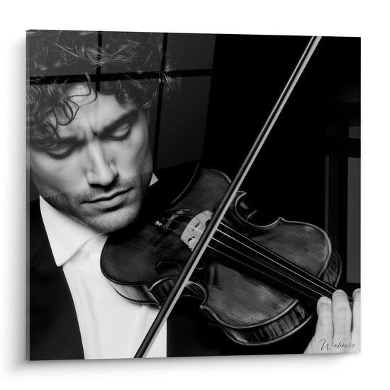 Violoniste aux boucles brunes jouant, contraste noir profond et blanc immaculé, style photoréaliste