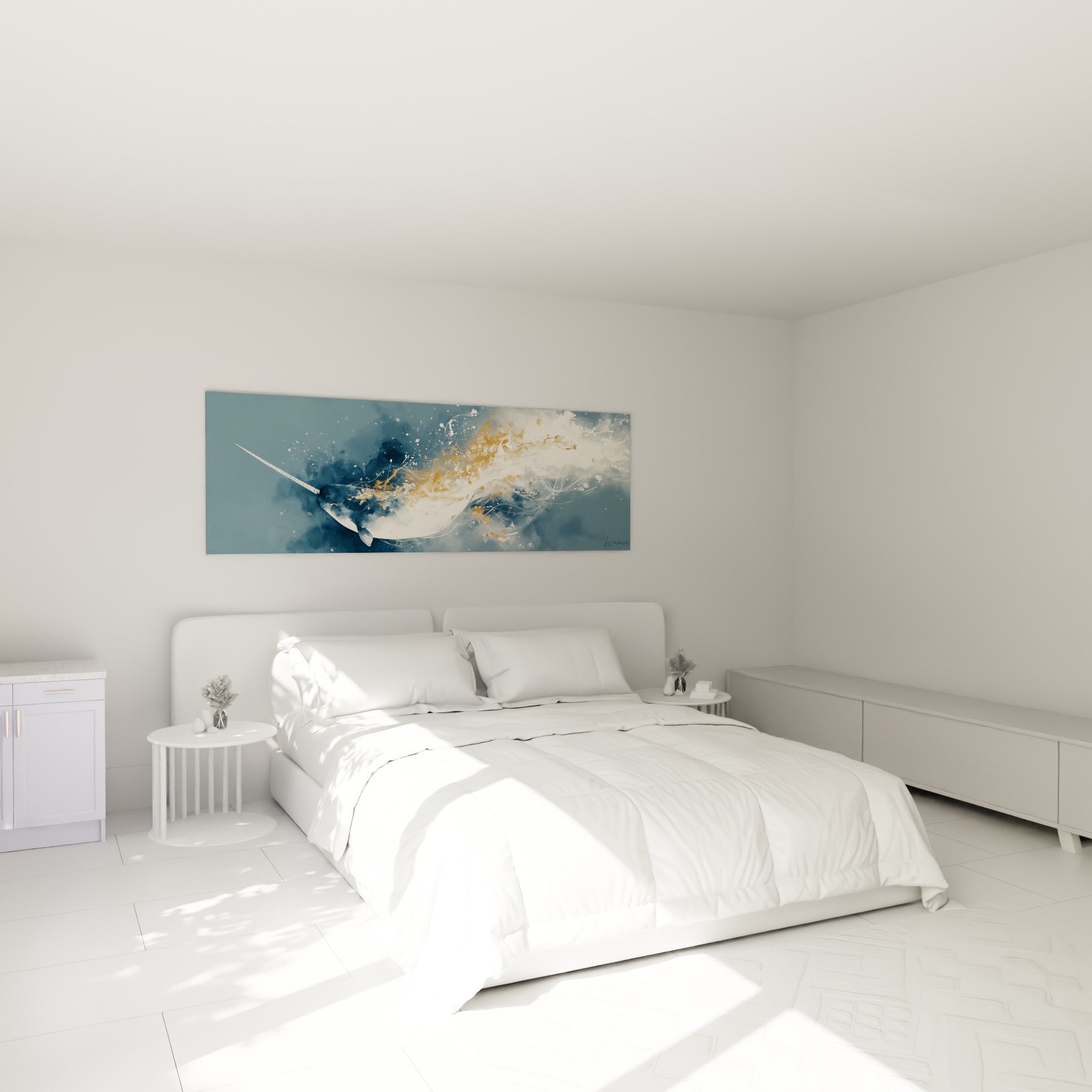 Silhouette de narval anthracite et dorée accrochée au-dessus d'un lit dans une chambre claire