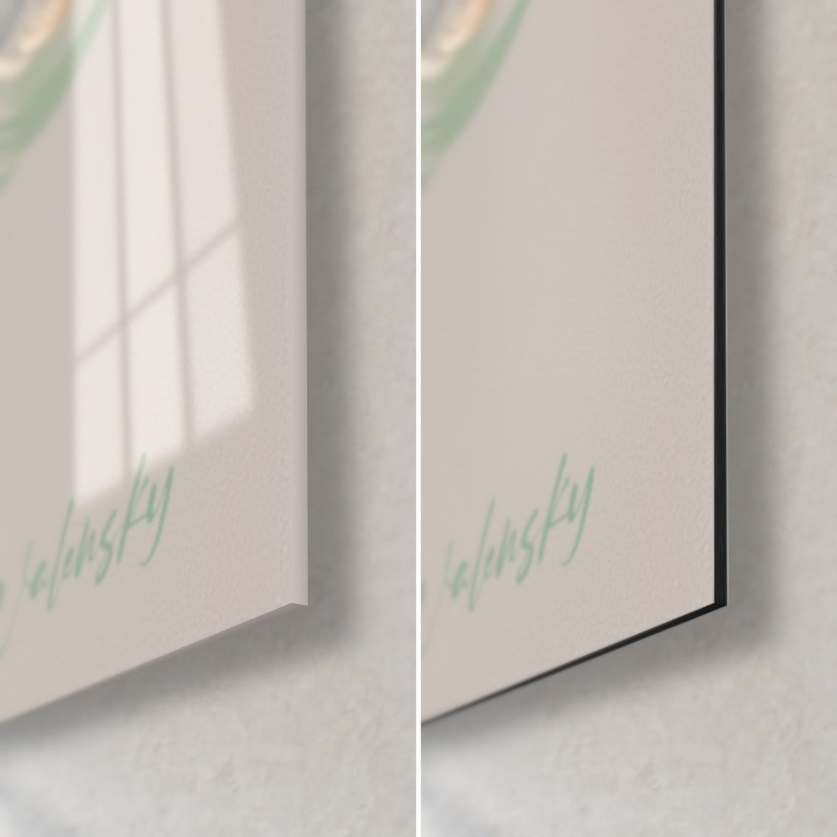Quadro narvalo verde e oro, angolo in basso a destra: vetro acrilico lucido a sinistra, Dibond opaco grigio perla a destra, spessore 3 mm