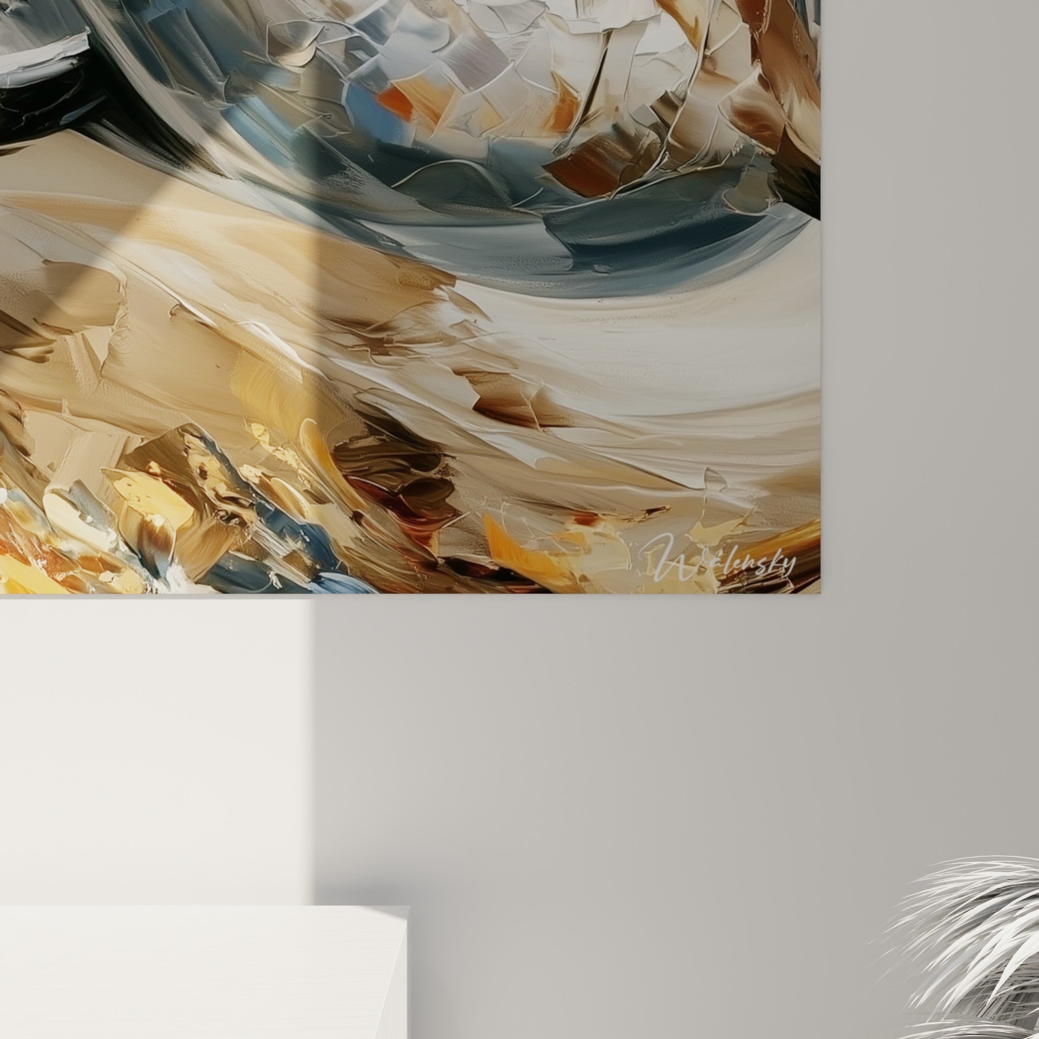Empâtements épais mêlant bleu ardoise, brun et blanc nacré sur la tête sculpturale du narval