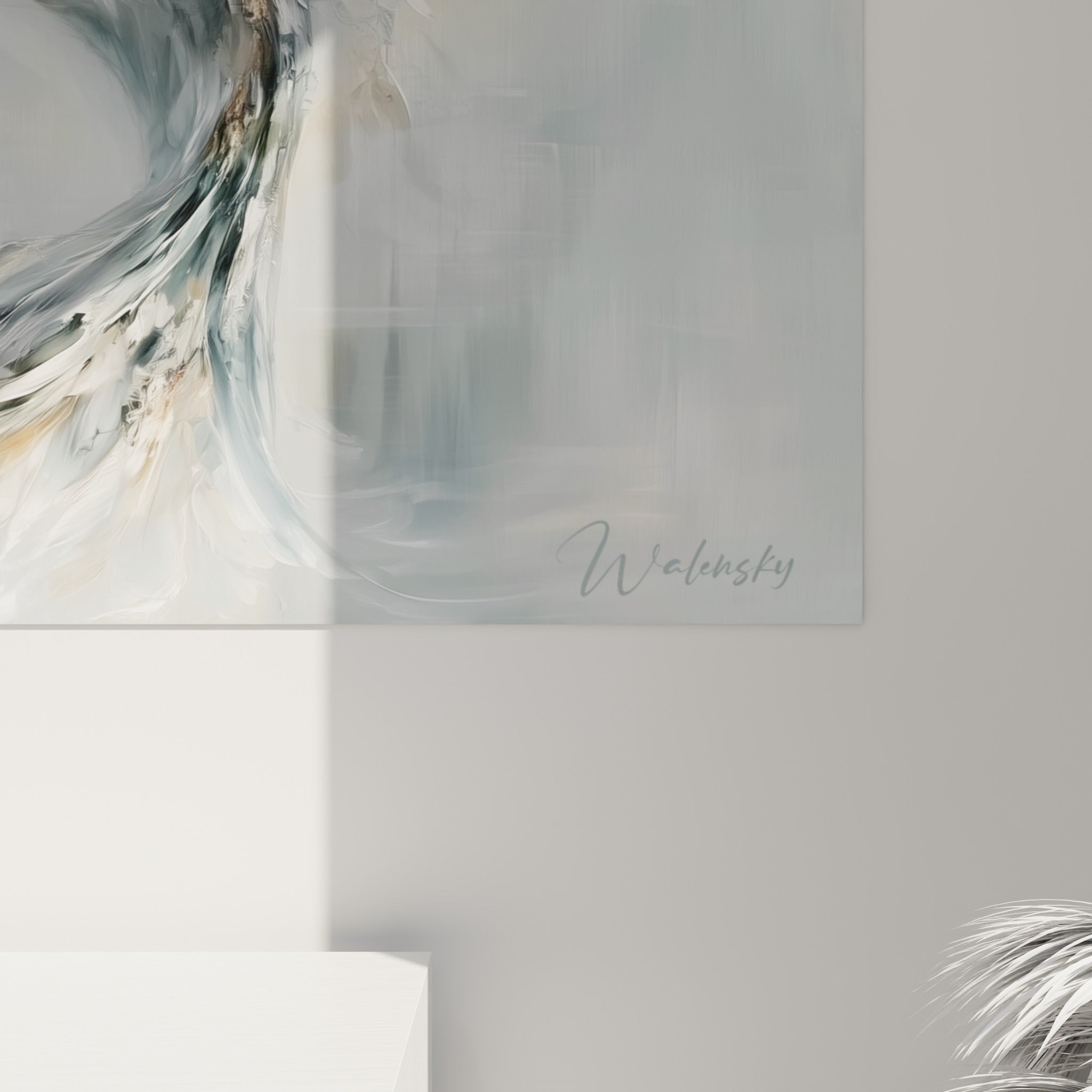 Empâtements gris anthracite et coulures dorées visibles de près sur la toile du narval en spirale