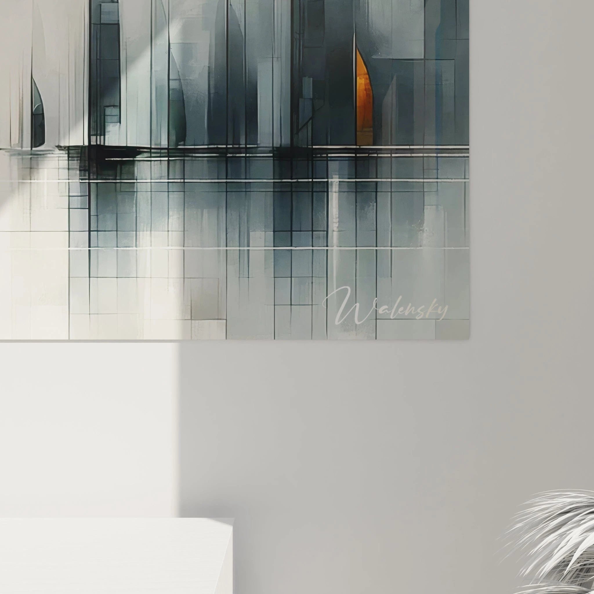 Un tableau abstrait de flotte de voiliers sur horizon fractionnée. Utilise une palette de gris-bleu, blanc, or et noir. La texture présente une composition quadrillée avec effets de transparence et superpositions, où des triangles dorés figurant des voiles contrastent avec le fond fragmenté, créant un paysage maritime géométrisé avec reflets dans l'eau.
