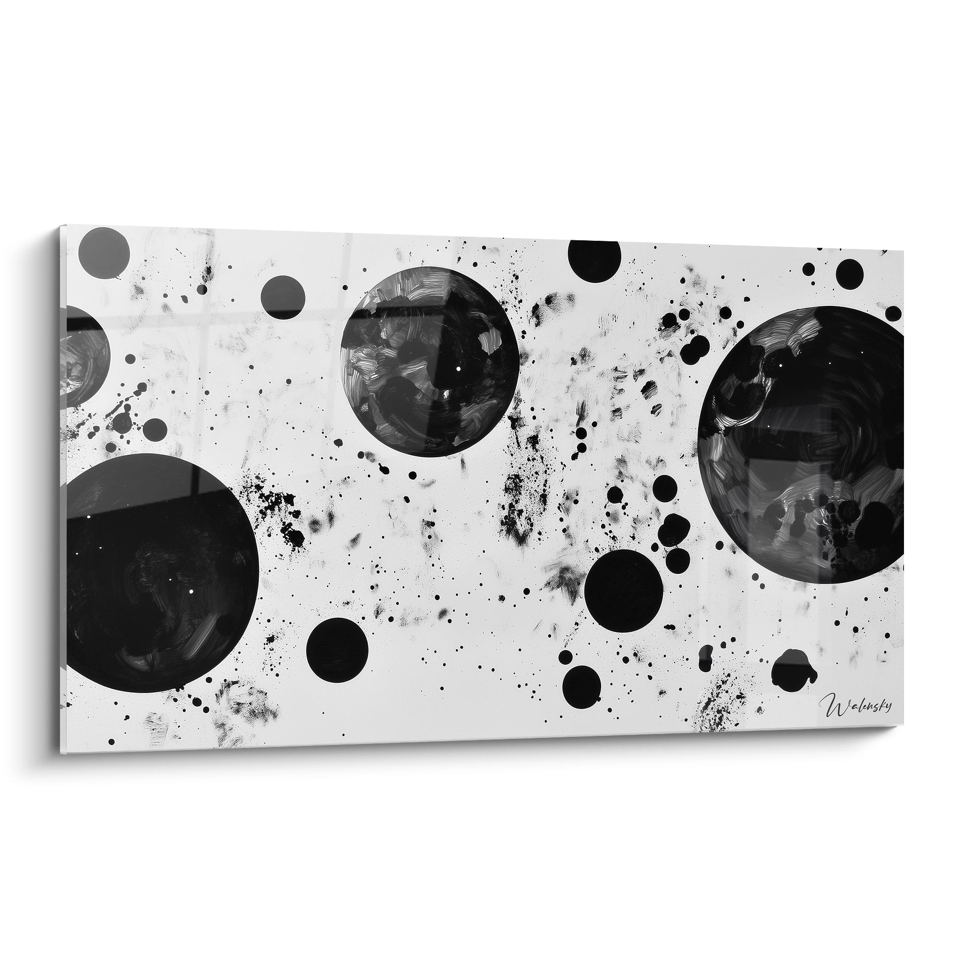 Tableau tacheté noir et blanc de Walensky avec des cercles abstraits pour une décoration moderne