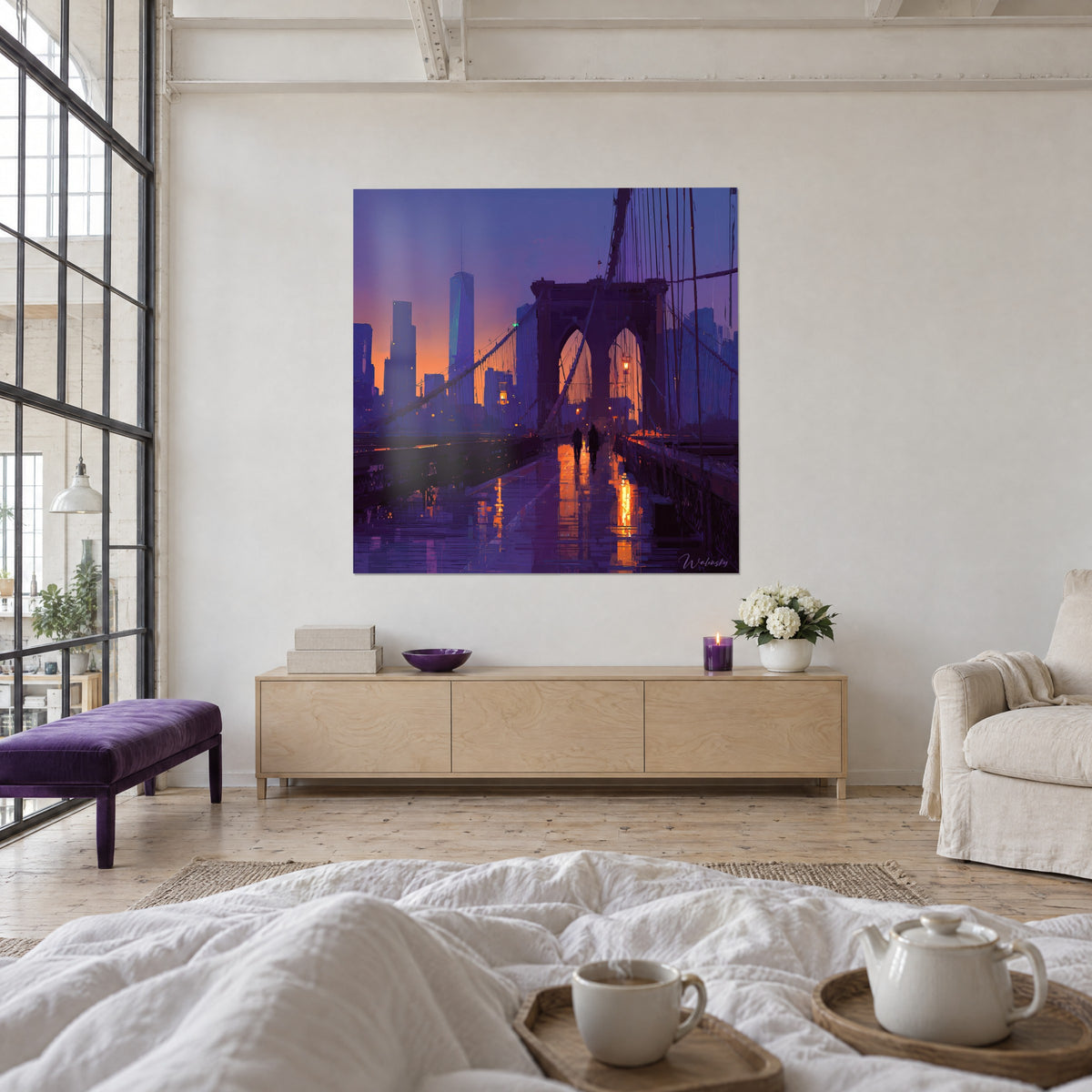 Tableau promenade du pont suspendu sous un ciel orange et indigo, passants en silhouette, accroché au-dessus d'un lit dans une chambre claire