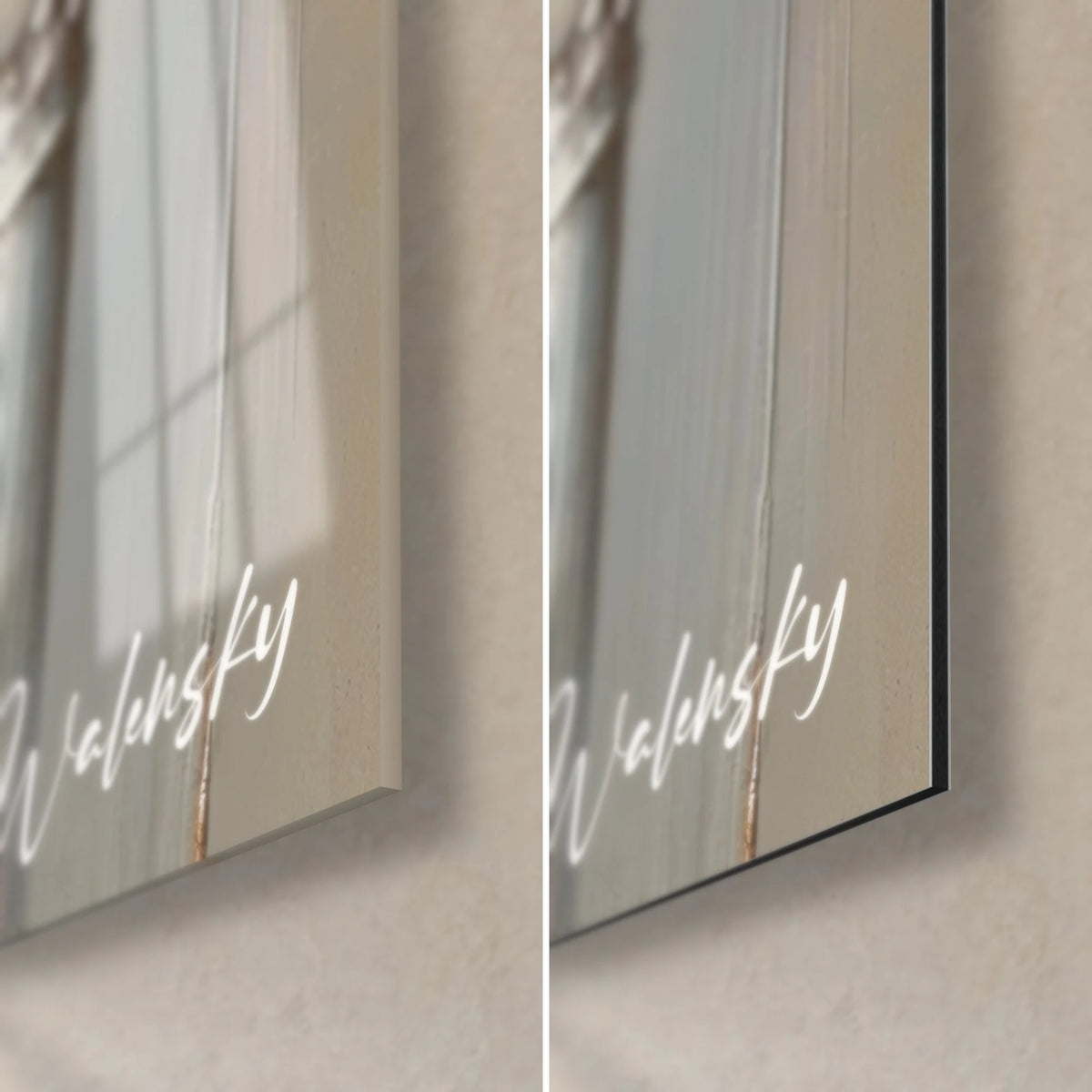 Quadro dea drappeggiata in crema, angolo in basso a destra: vetro acrilico lucido con riflessi, alluminio Dibond grigio opaco, spessore 3 mm