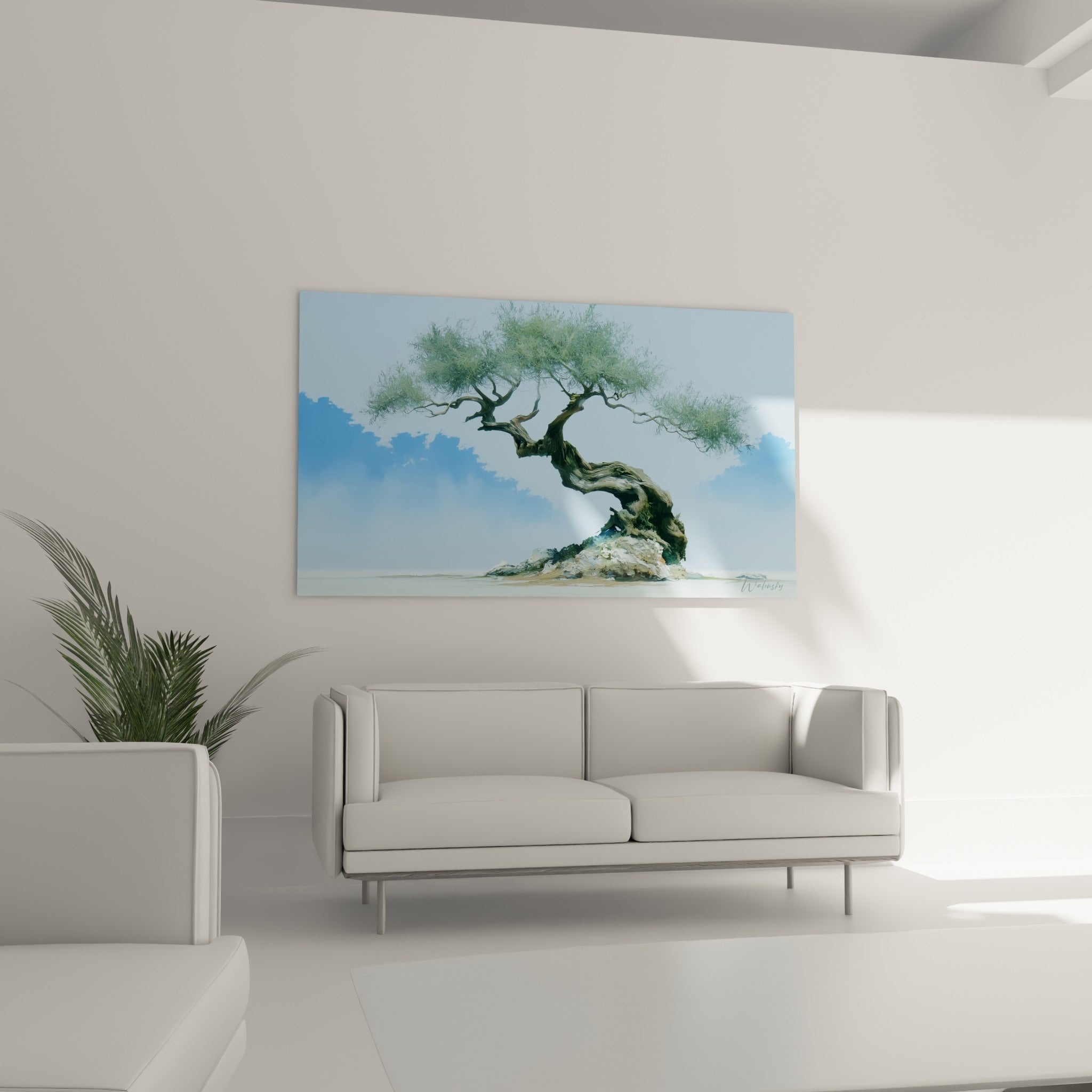 Arbre séculaire aux courbes brunes et fond bleu pastel au-dessus d'un canapé dans un salon lumineux