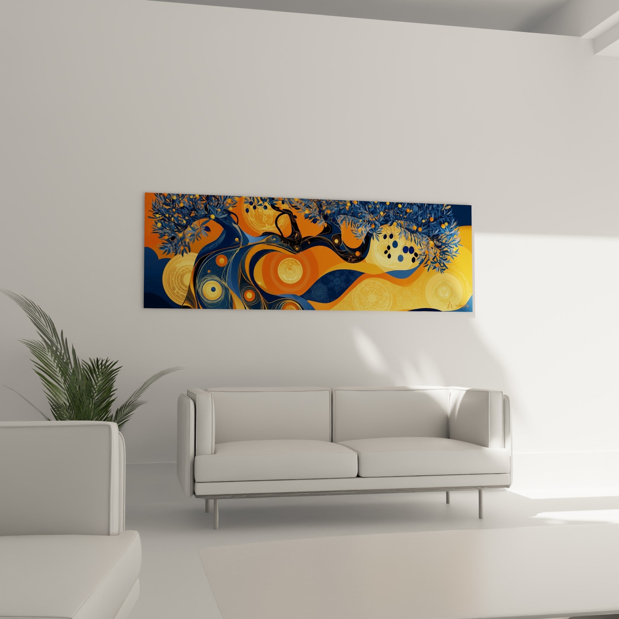 Rubans bleu marine et orange de cet olivier ondulant au-dessus d'un canapé dans un salon lumineux