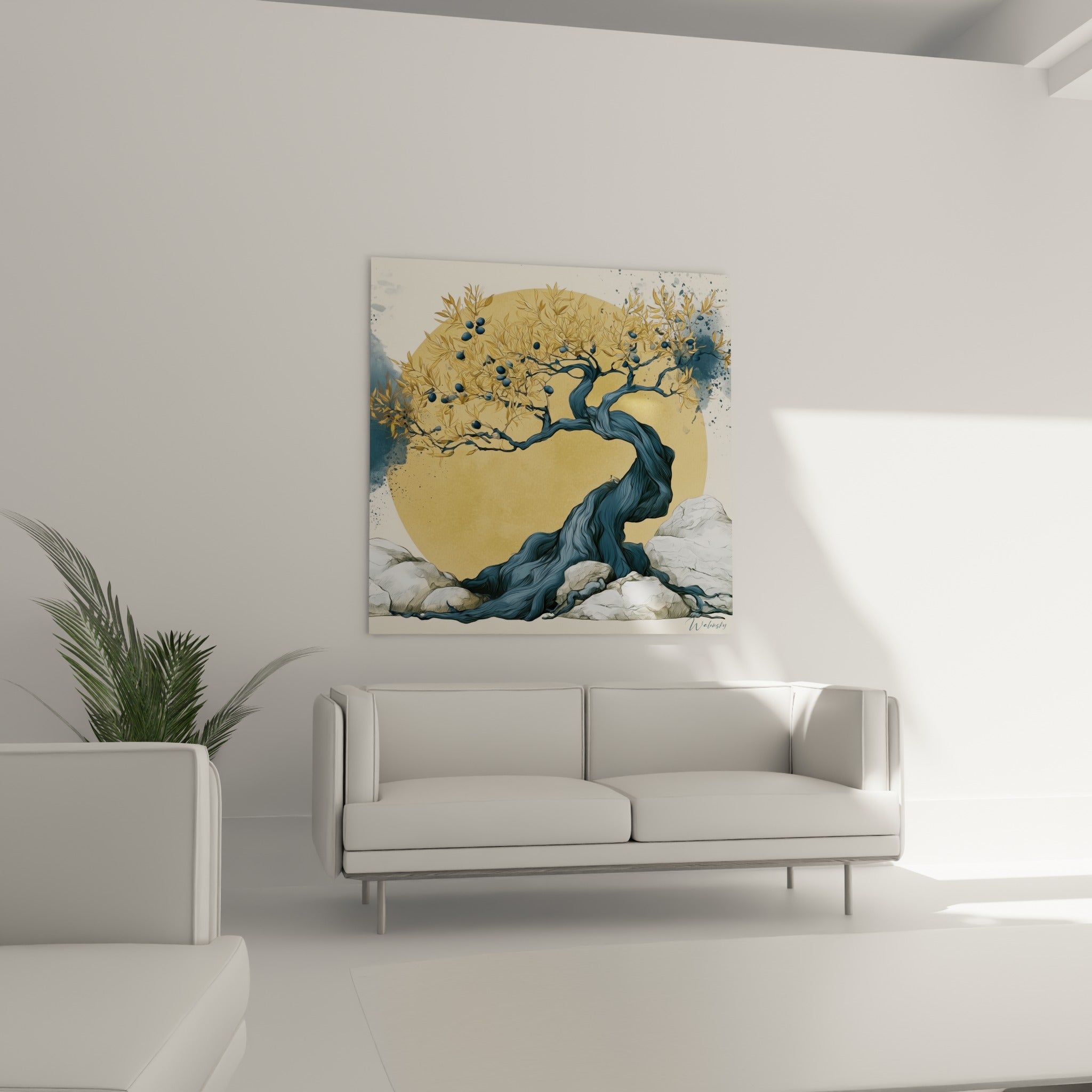 Tronc torsadé bleu et branches dorées d'olivier stylisé, au-dessus d'un canapé dans un salon lumineux
