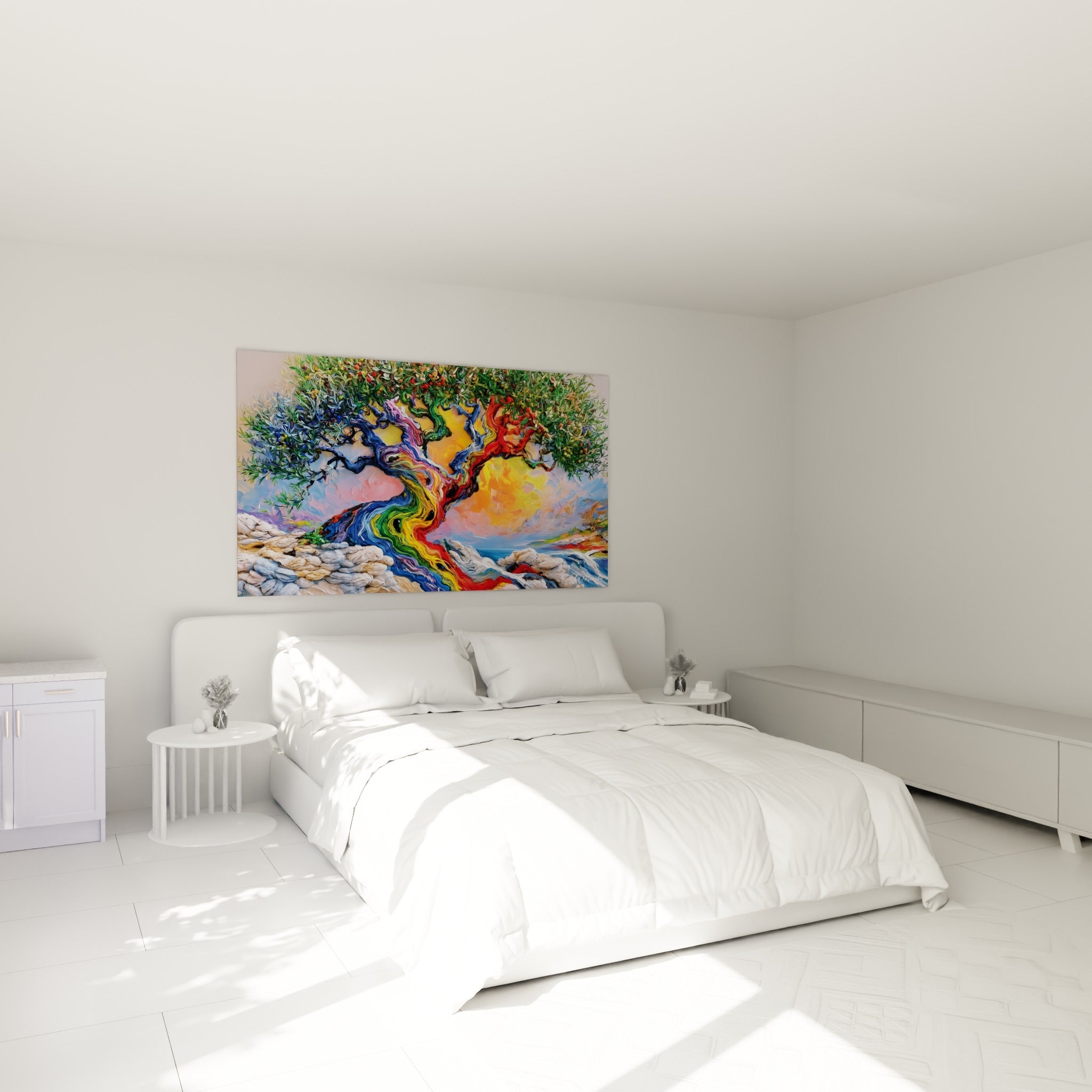 Arbre à sève arc-en-ciel et feuillage vert olive, au-dessus d'un lit dans une chambre claire