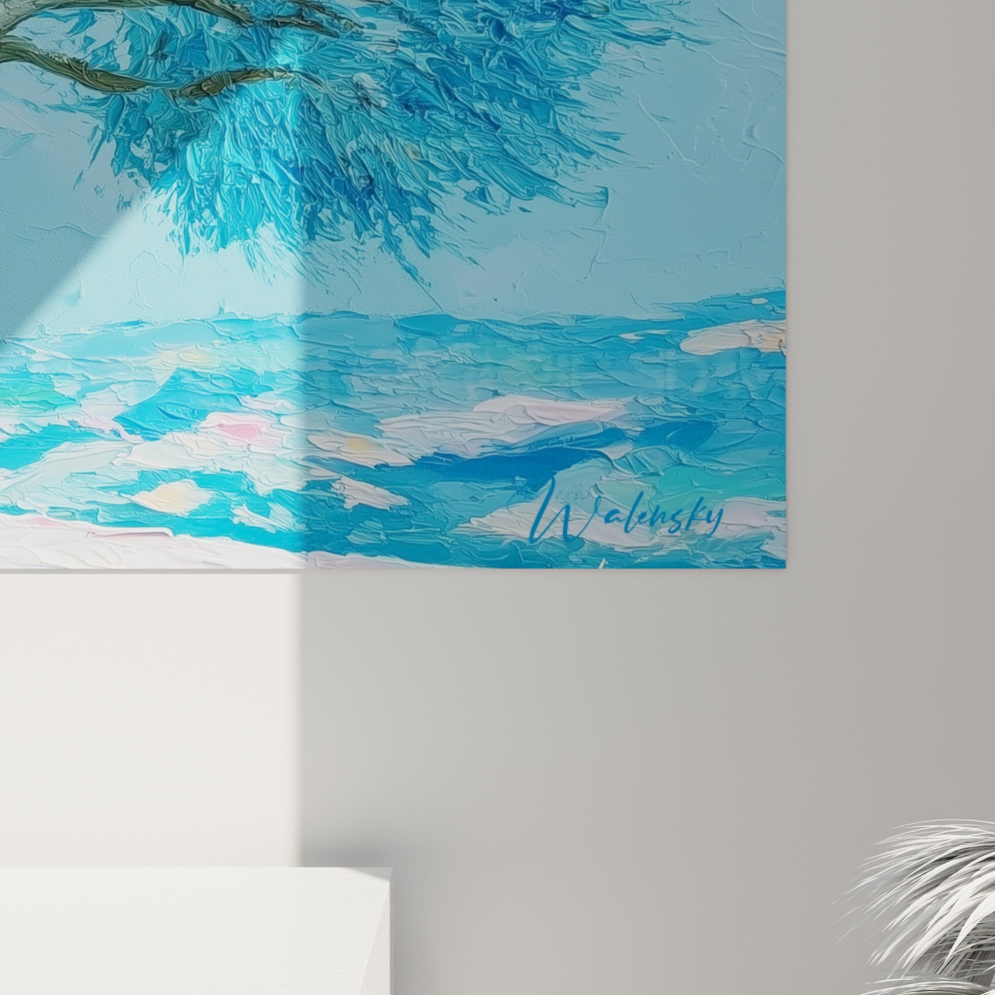 Empâtements de peinture bleu turquoise et blanc dévoilant la matière du tronc d'olivier