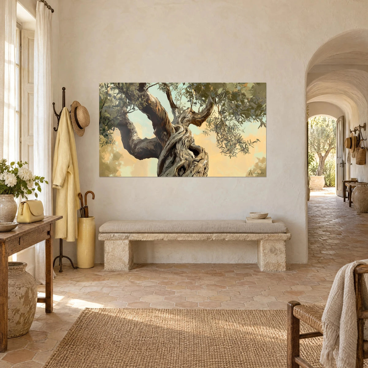 Gemälde Jahrtausendbaum mit verdrehten Ästen, honigfarbener Ocker und salbeigrün, im Eingang eines provenzalischen Steinhauses aufgehängt