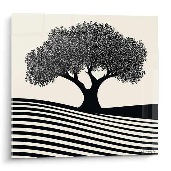 Olivier noir au feuillage dense sur fond ivoire, collines rayées noir et blanc en dessous