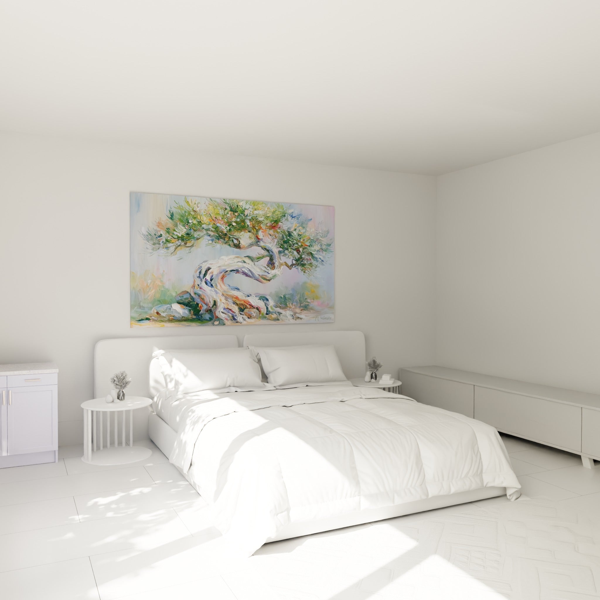 Arbre méditerranéen aux racines ocre et feuillage vert accroché au-dessus d'un lit dans une chambre claire
