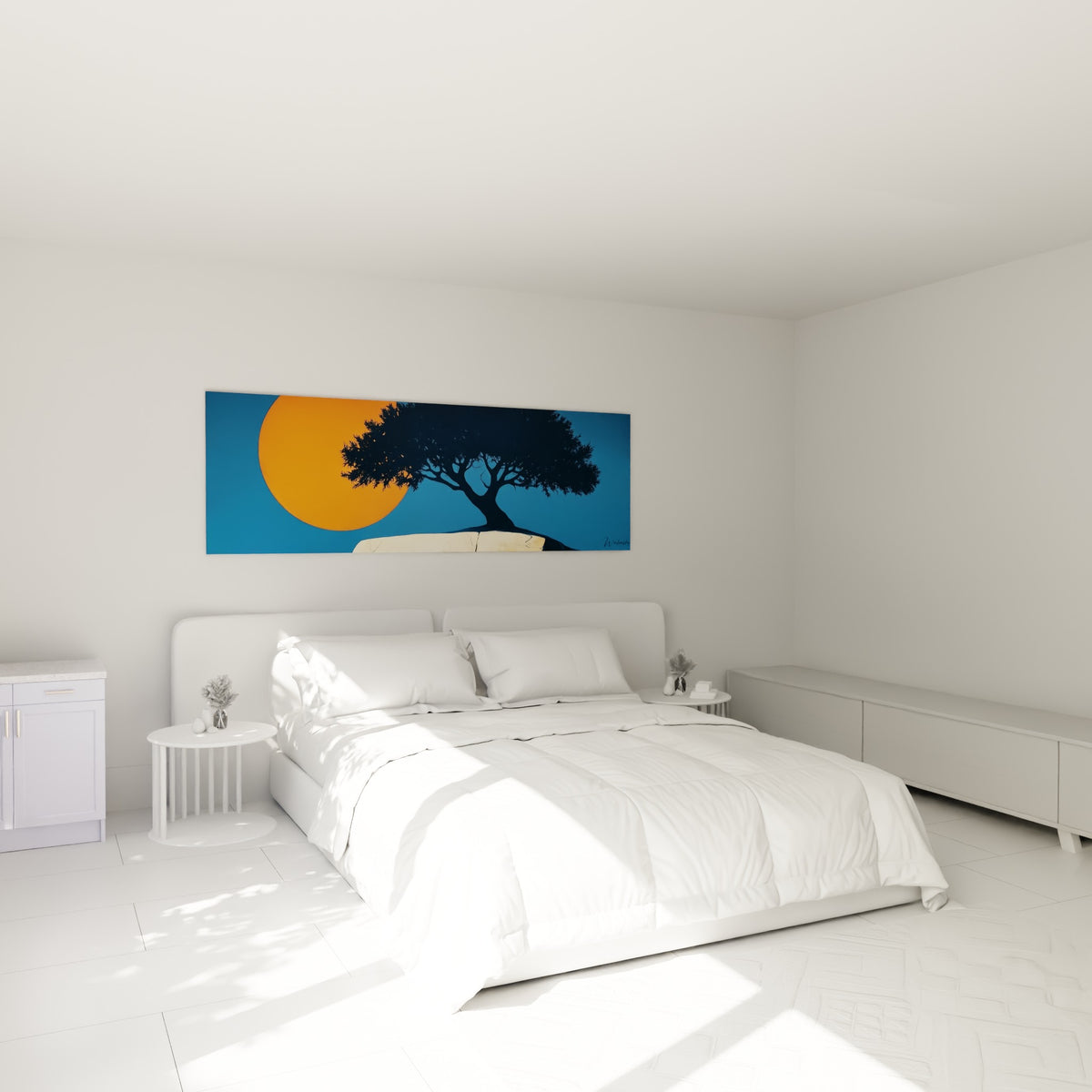 Silhouette d'olivier bleu marine et soleil orange au-dessus d'un lit dans une chambre claire