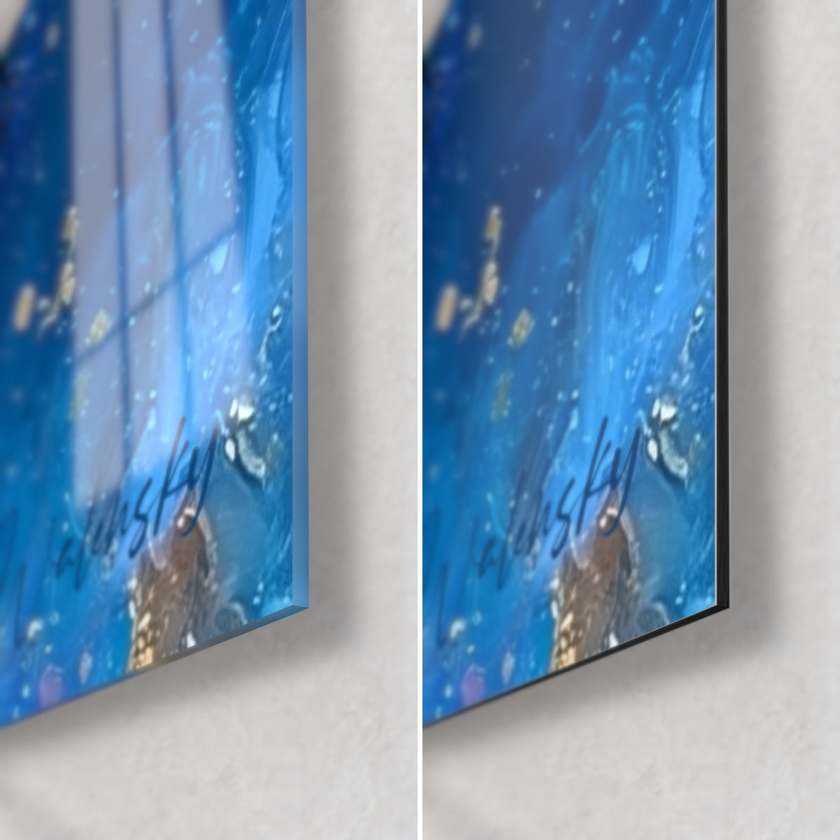 Schilderij nachtelijke olijfboom in blauw en goud, rechteronderhoek: glanzend acrylglas links, mat zwart Dibond rechts, rand van 3 mm