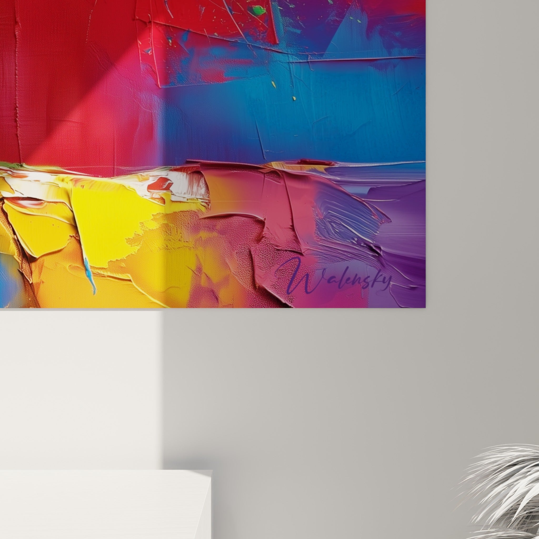 Détail des empâtements colorés bleu, jaune et rouge du tronc et du feuillage peints au couteau