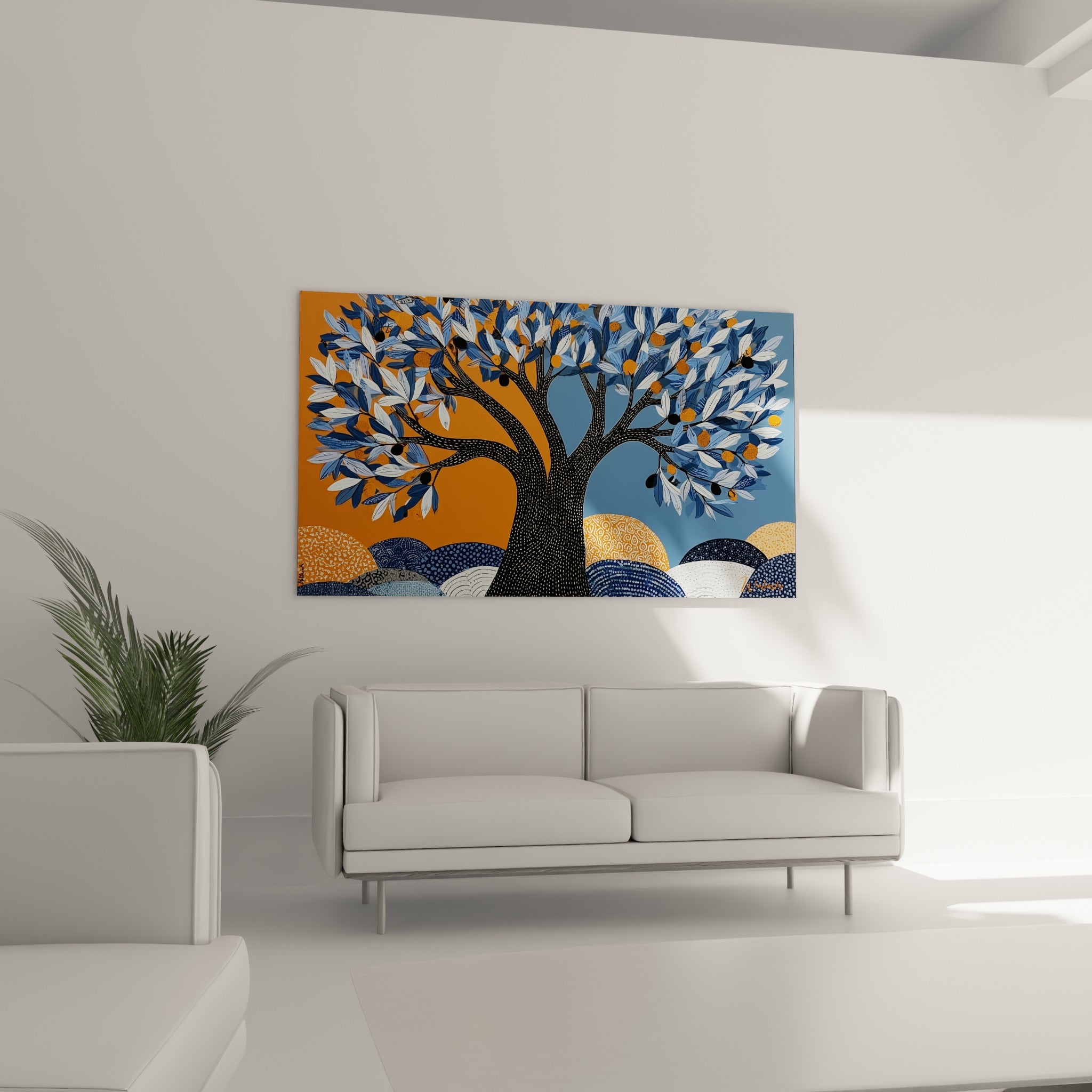 Silhouette d'olivier ocre et bleu marine, feuillage dense, au-dessus d'un canapé dans un salon lumineux