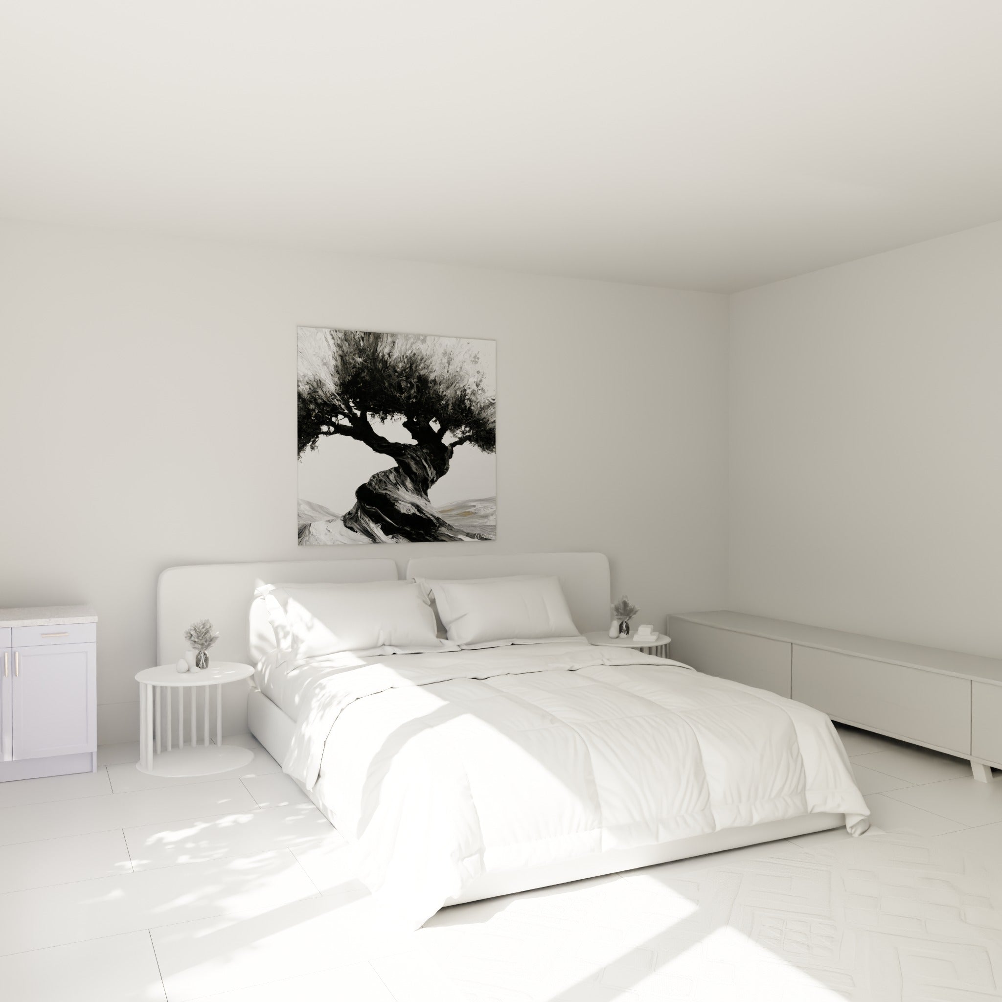 Arbre noir et gris aux branches tourmentées, accroché au-dessus d'un lit dans une chambre claire