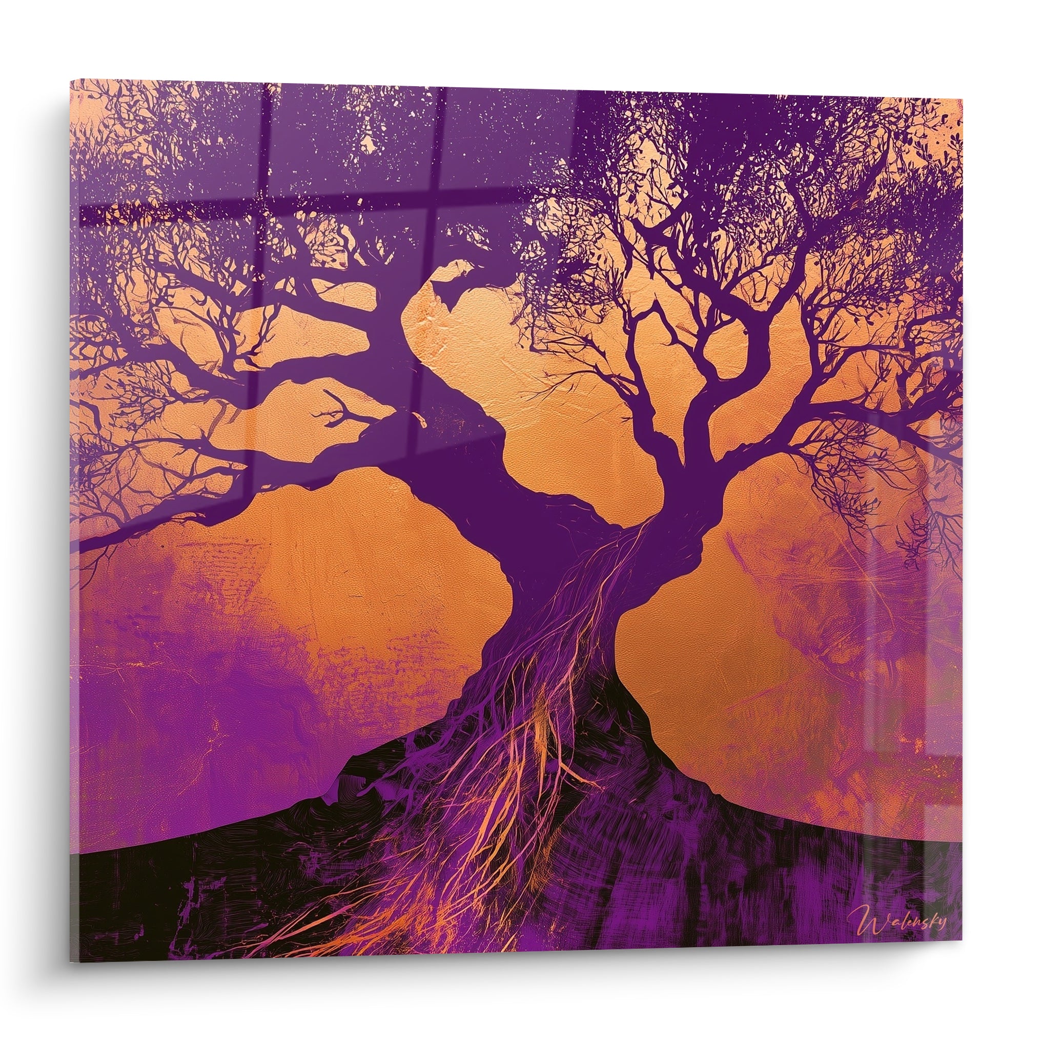 Olivier tourmenté violet et racines dorées, silhouette graphique sur fond orangé incandescent