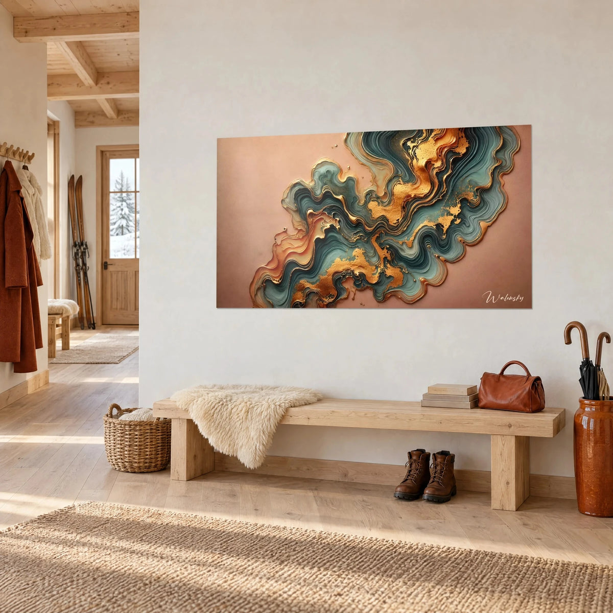 Tableau ondulations d'or vieilli et bleu sarcelle sur fond rose cuivré, accroché au-dessus d'un banc en bois dans l'entrée d'un chalet