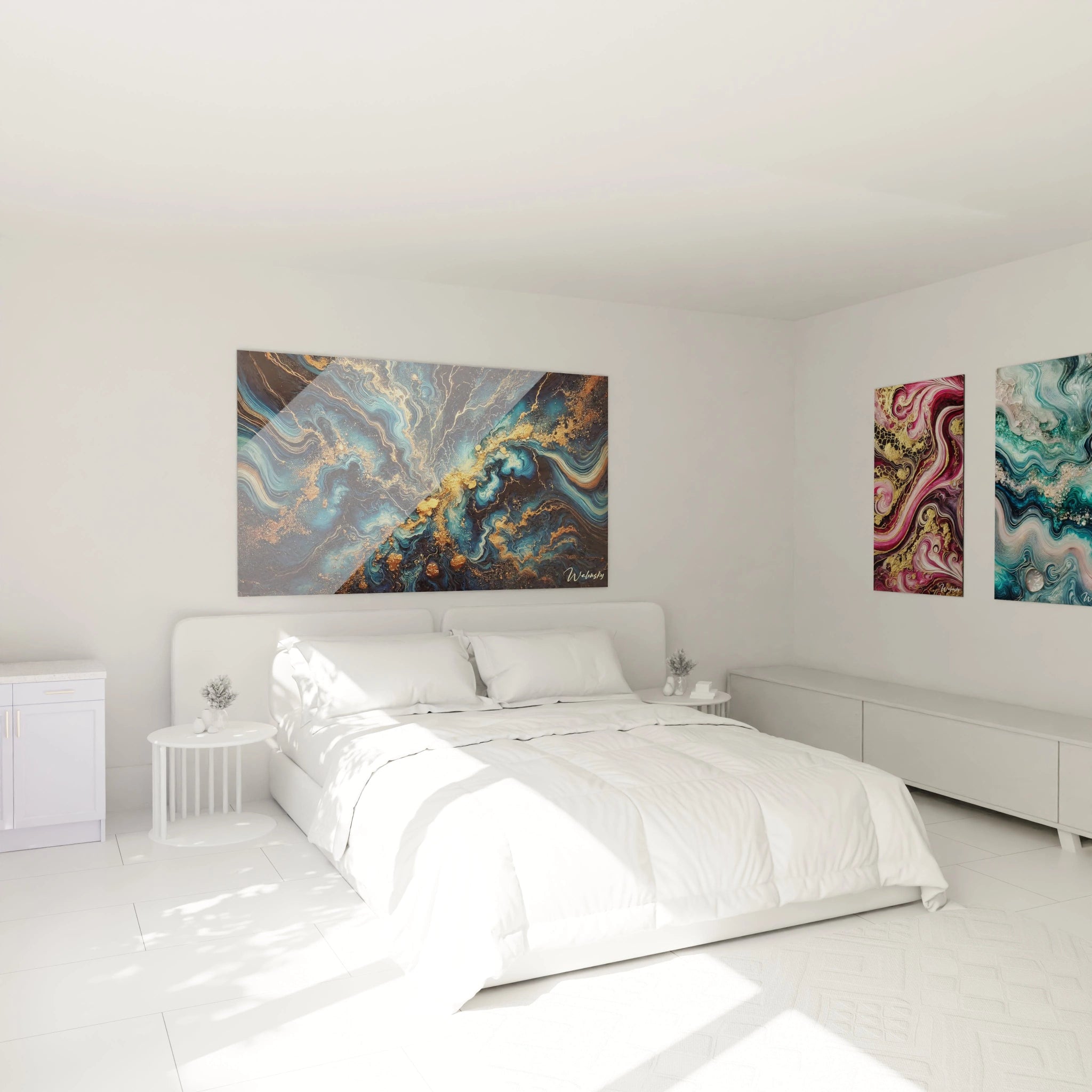 Accroché au mur, le tableau style epoxy illumine la chambre avec ses nuances de bleu et or, créant une atmosphère mystique et apaisante, idéale pour un espace de rêve et de contemplation.

