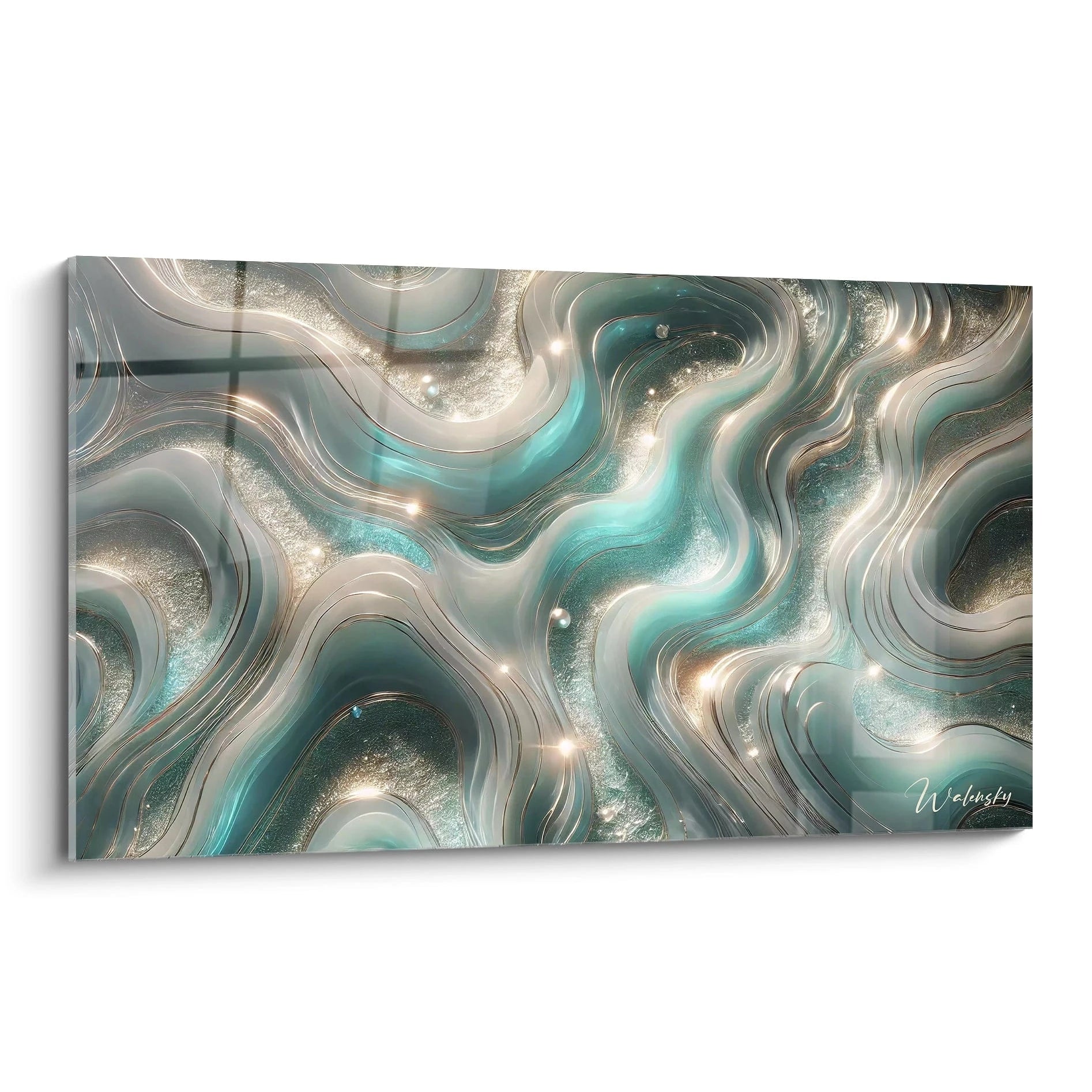 Vue du tableau style epoxy vu de biais, avec des ondulations fluides et des jeux de lumière entre le vert d’eau, l’argent et le beige créant un effet de vagues apaisantes et de mouvement.

