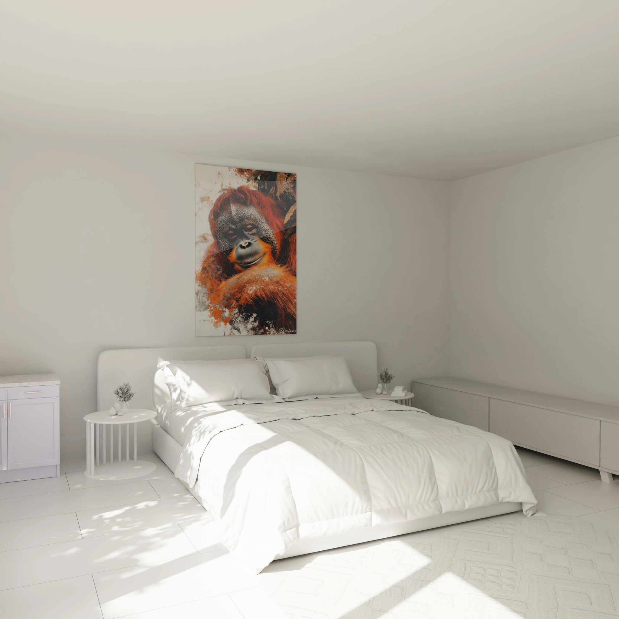 Un tableau orang-outan en gros plan présentant le visage d'un grand singe aux poils roux flamboyants. La texture granuleuse de la peau contraste avec la douceur du pelage orange, sur un arrière-plan abstrait mêlant blanc, noir et touches ocre.

