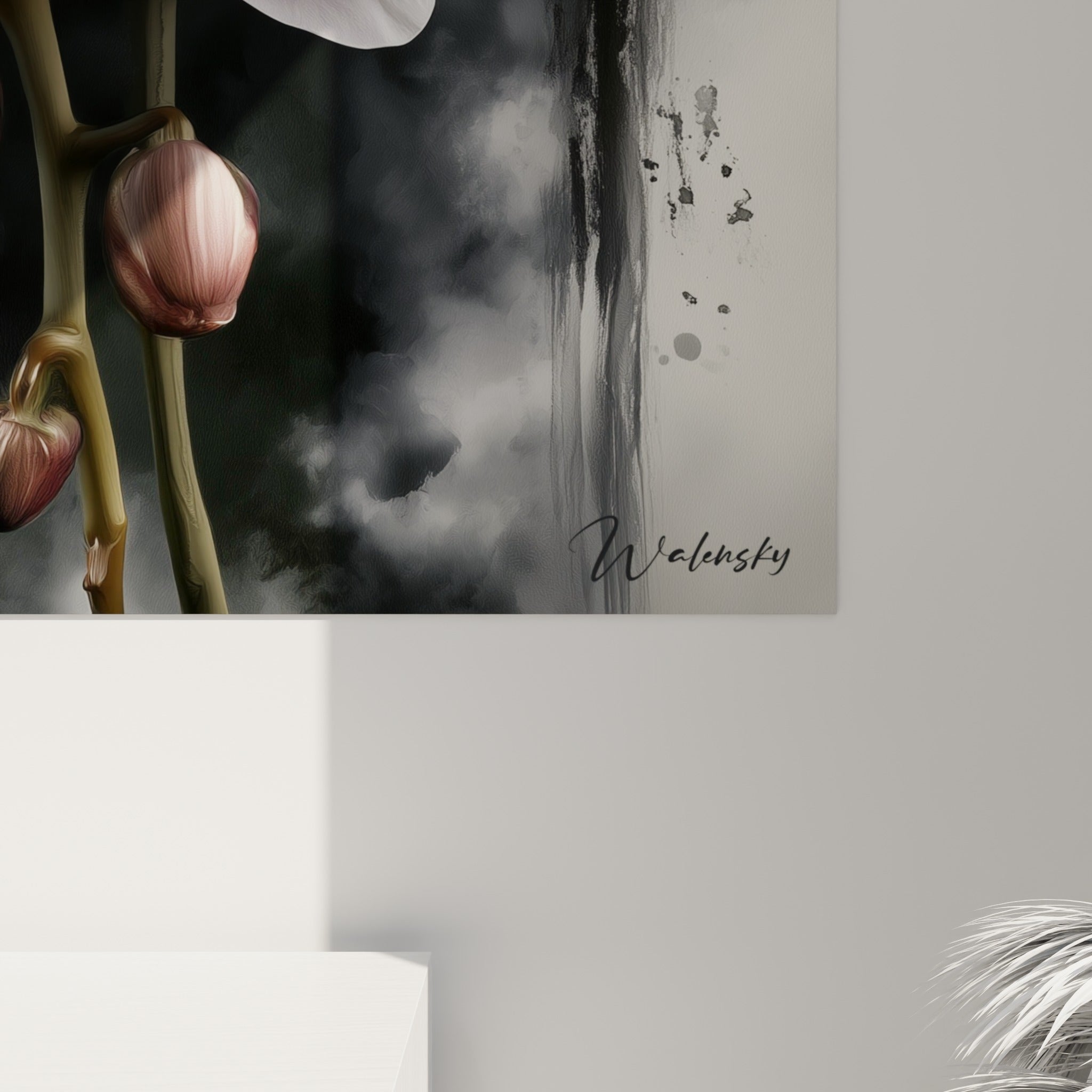 Détail des pétales blancs et du cœur pourpre doré de l'orchidée avec grain de la toile visible