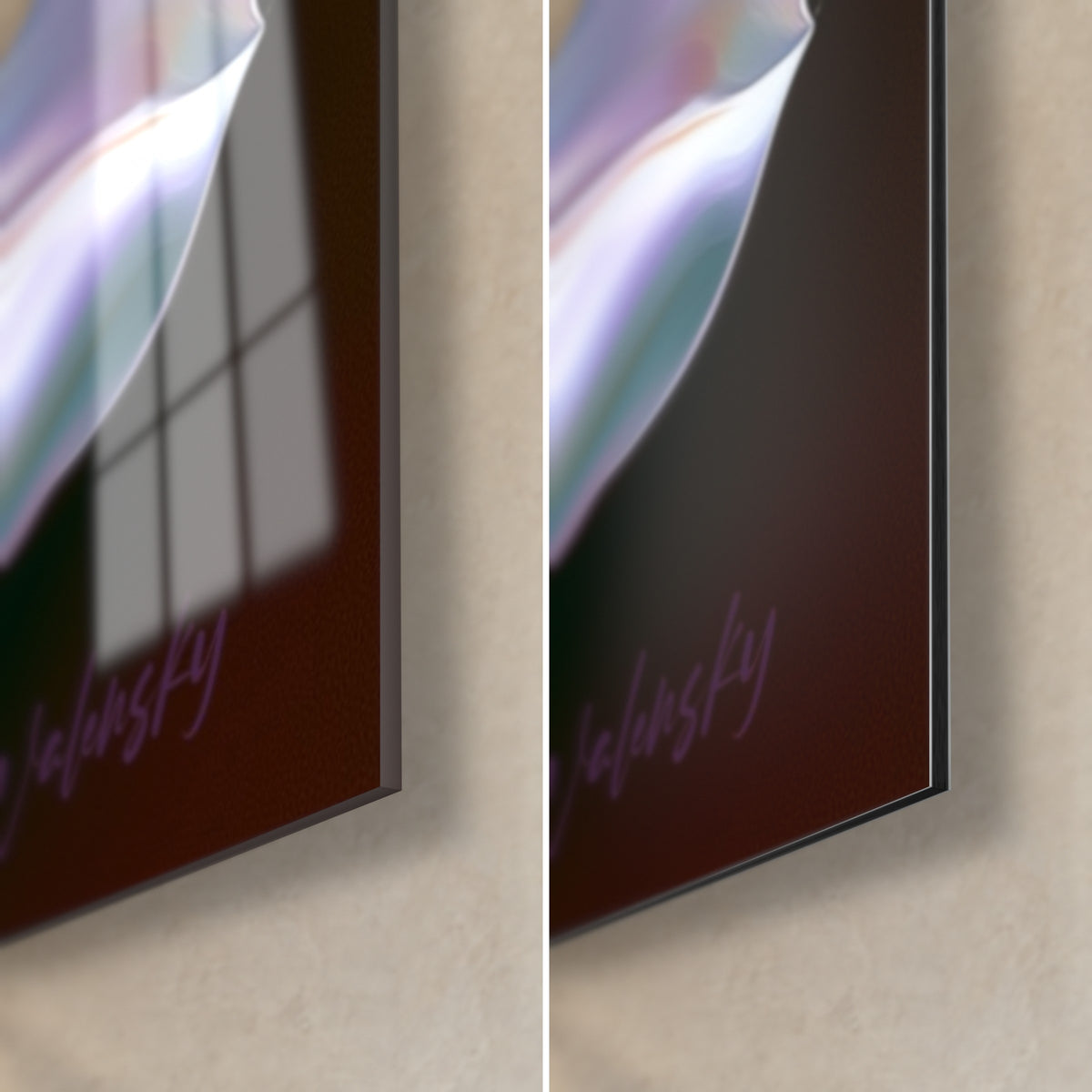 Quadro orchidea dai petali madreperlacei, angolo in basso a destra: vetro acrilico lucido a sinistra, Dibond opaco prugna a destra, bordo da 3 mm