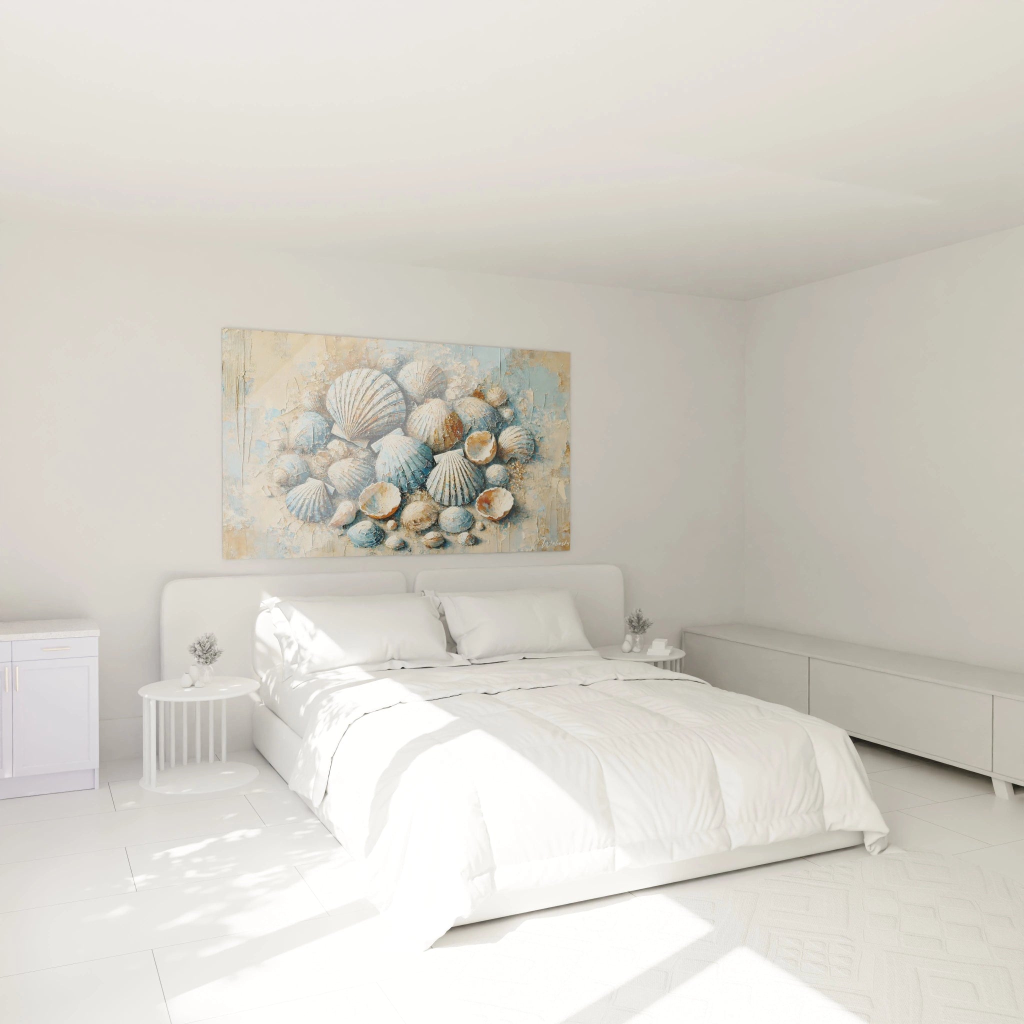 Tableau Coquillage accroché au mur au-dessus du lit dans une chambre, insuffle une ambiance sereine. Les teintes bleues et beiges du tableau rappellent la nature, ajoutant une touche apaisante a la decoration.


