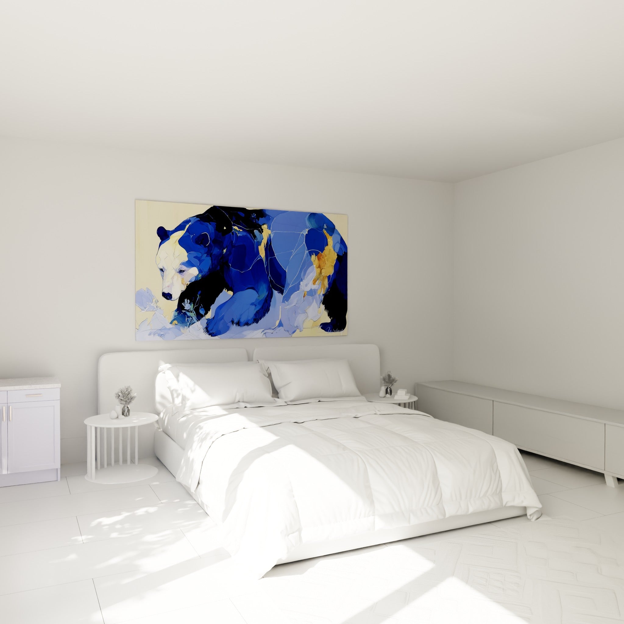 Silhouette d'ours brun bleu marine et ocre accrochée au-dessus d'un lit dans une chambre claire