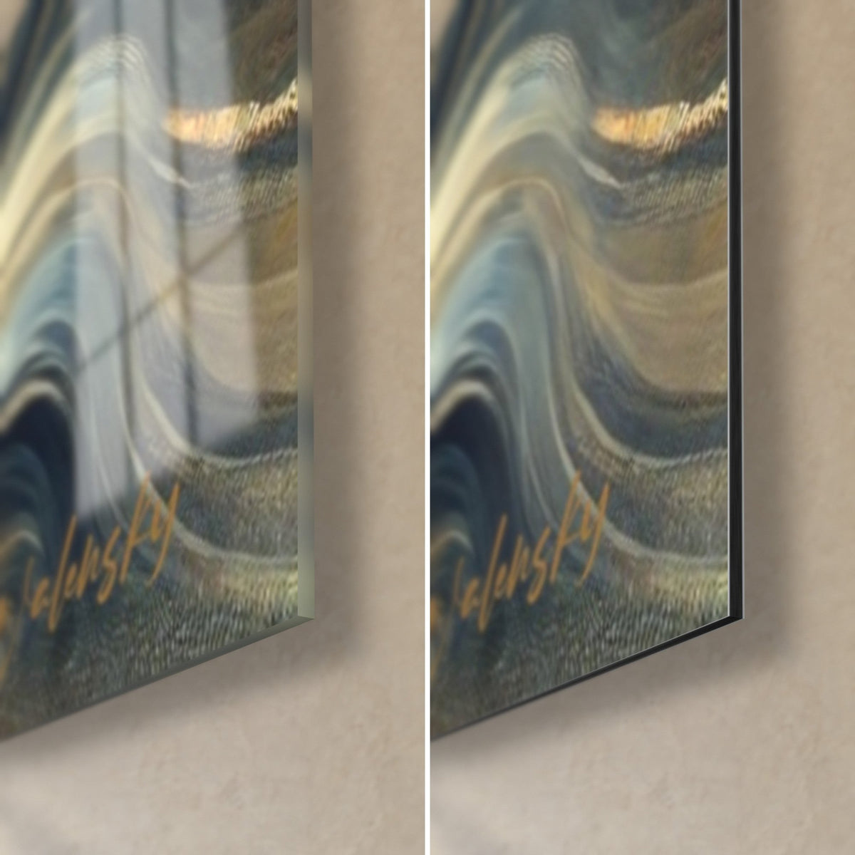 Gemälde Goldbrauner Bär, untere rechte Ecke: glänzendes Acrylglas mit Reflexen links, mattschwarzes Dibond rechts, goldene Signatur