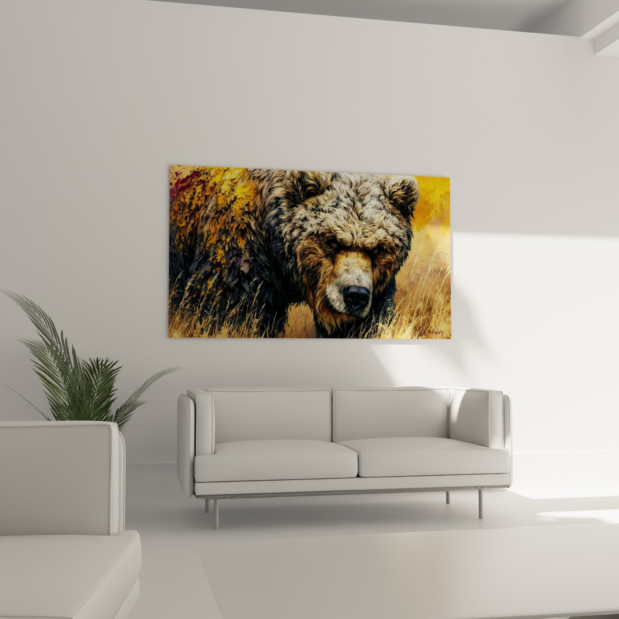 Fourrure fauve et dorée d'un ours brun saisi dans les herbes hautes, au-dessus d'un canapé dans un salon lumineux