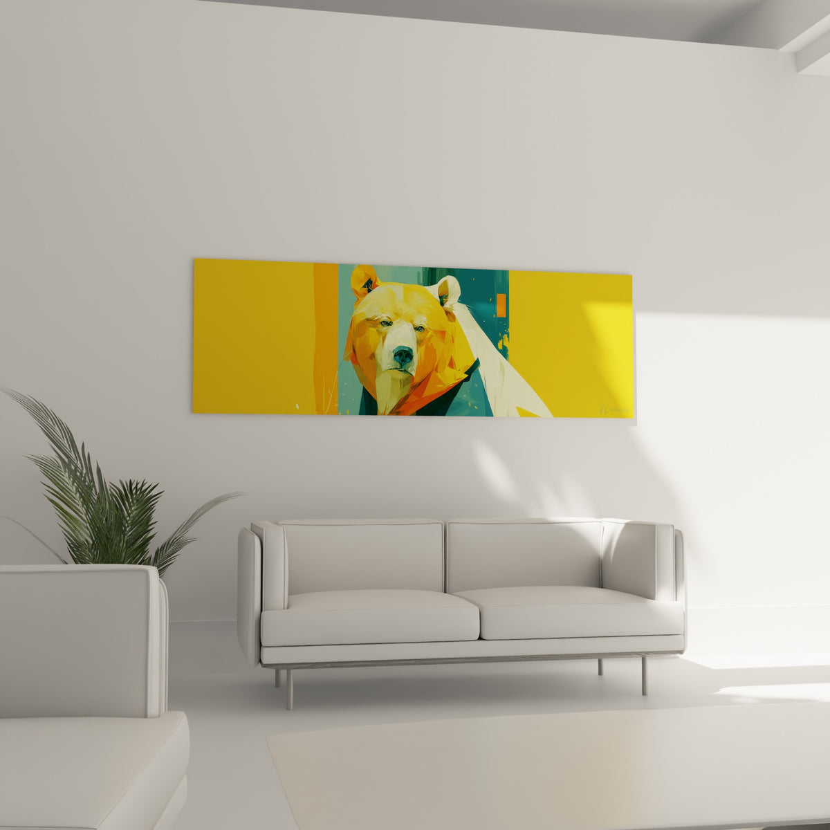 Ours brun jaune vif et bleu profond, museau blanc marqué, placé au-dessus d'un canapé dans un salon lumineux