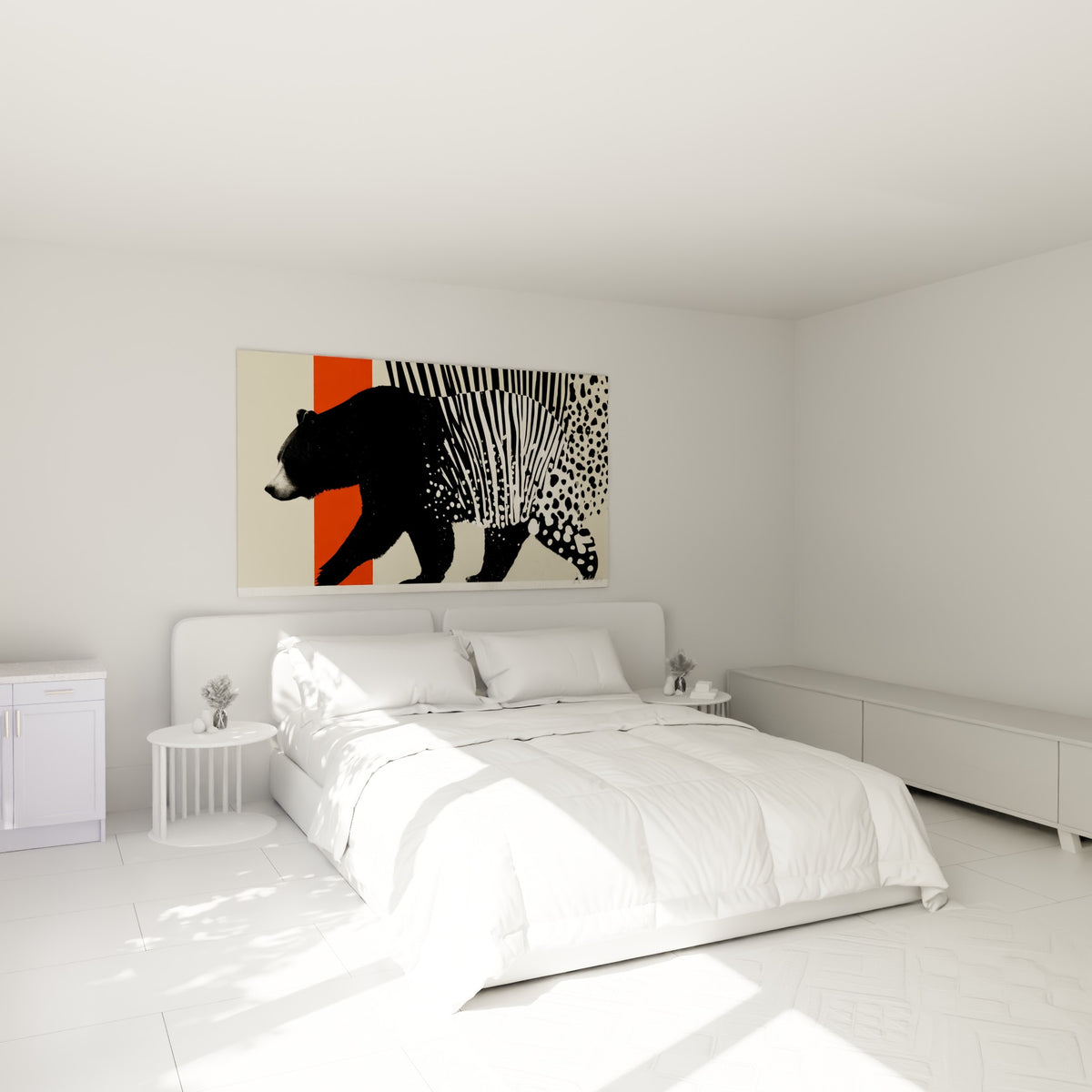 Silhouette d'ours brun aux rayures noires et blanches accrochée au-dessus d'un lit dans une chambre claire