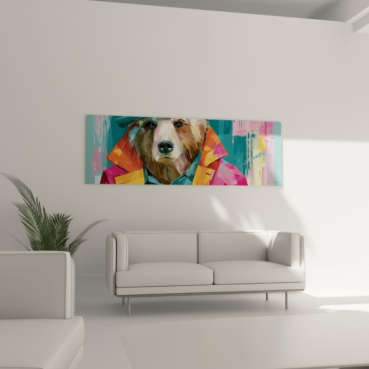 Museau d'ours brun encadré de touches orange et turquoise au-dessus d'un canapé dans un salon lumineux