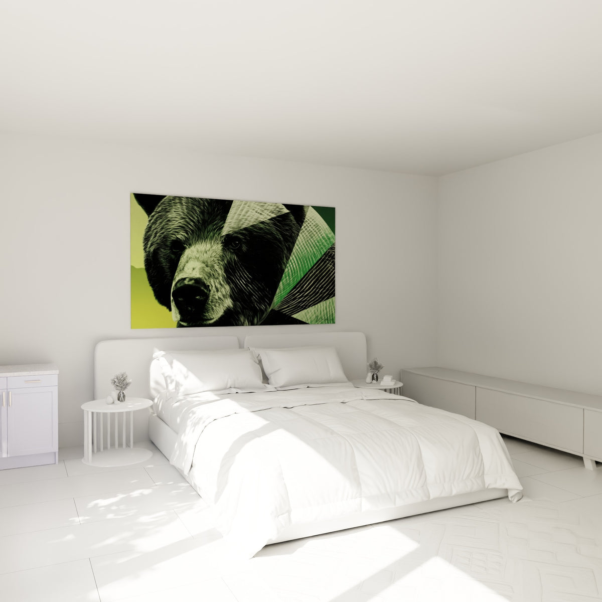 Museau de l'ours brun anthracite et vert olive accroché au-dessus d'un lit dans une chambre claire