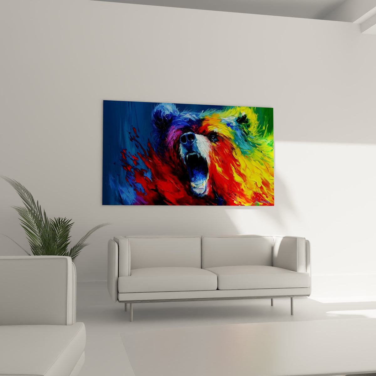 Rugissement d'ours brun orange et bleu marine placé au-dessus d'un canapé dans un salon lumineux