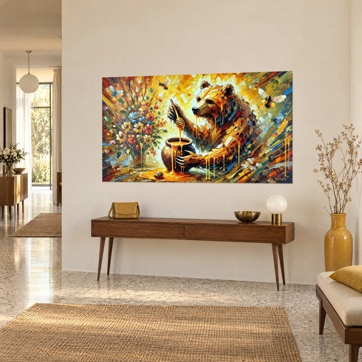 Tableau grizzly aux pattes griffues plongées dans un pot d'argile, miel doré coulant en filets, fond orange et turquoise, console en bois