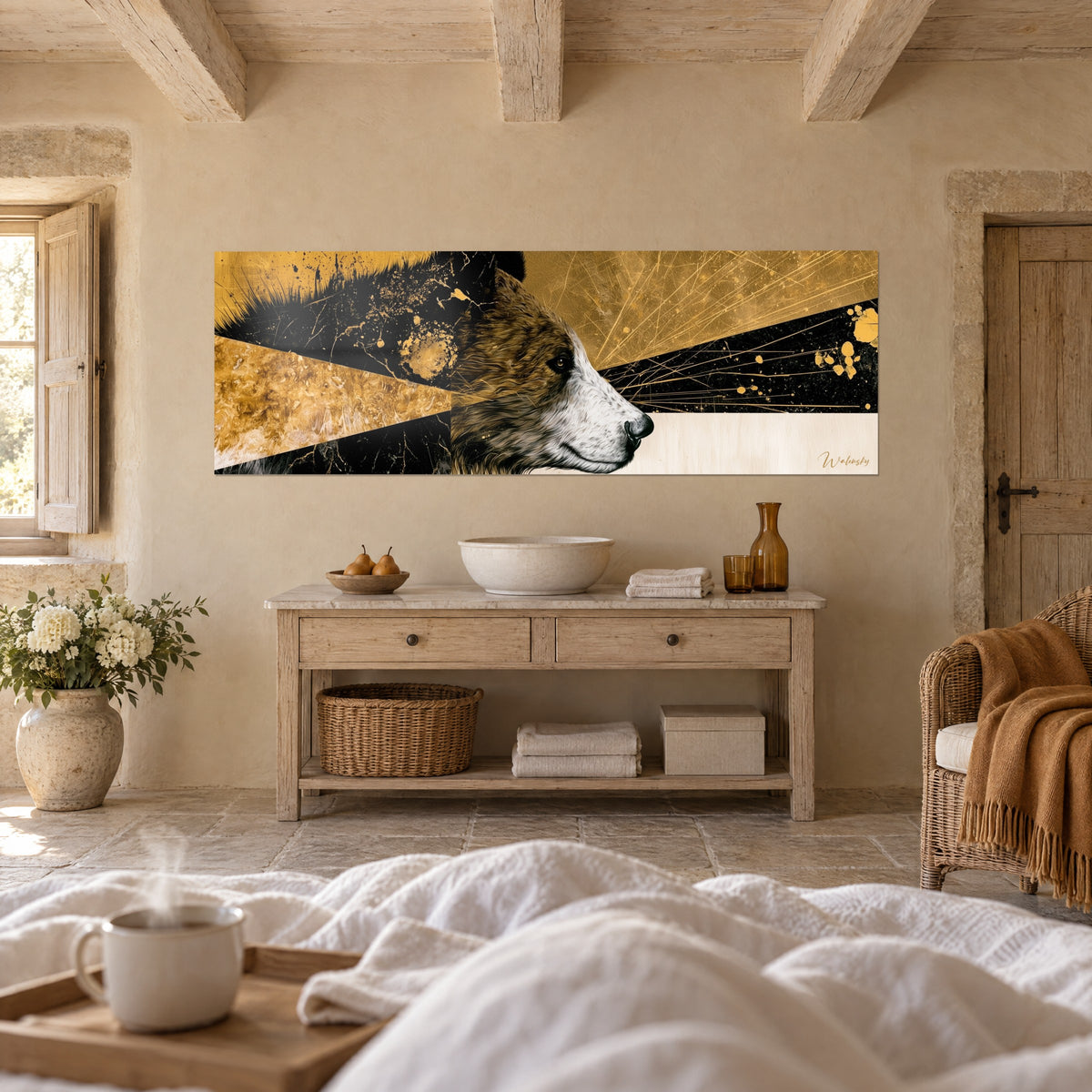 Tableau profil d'ours aux poils bruns et museau blanc, rayons dorés sur noir, au-dessus d'un lit dans une chambre claire
