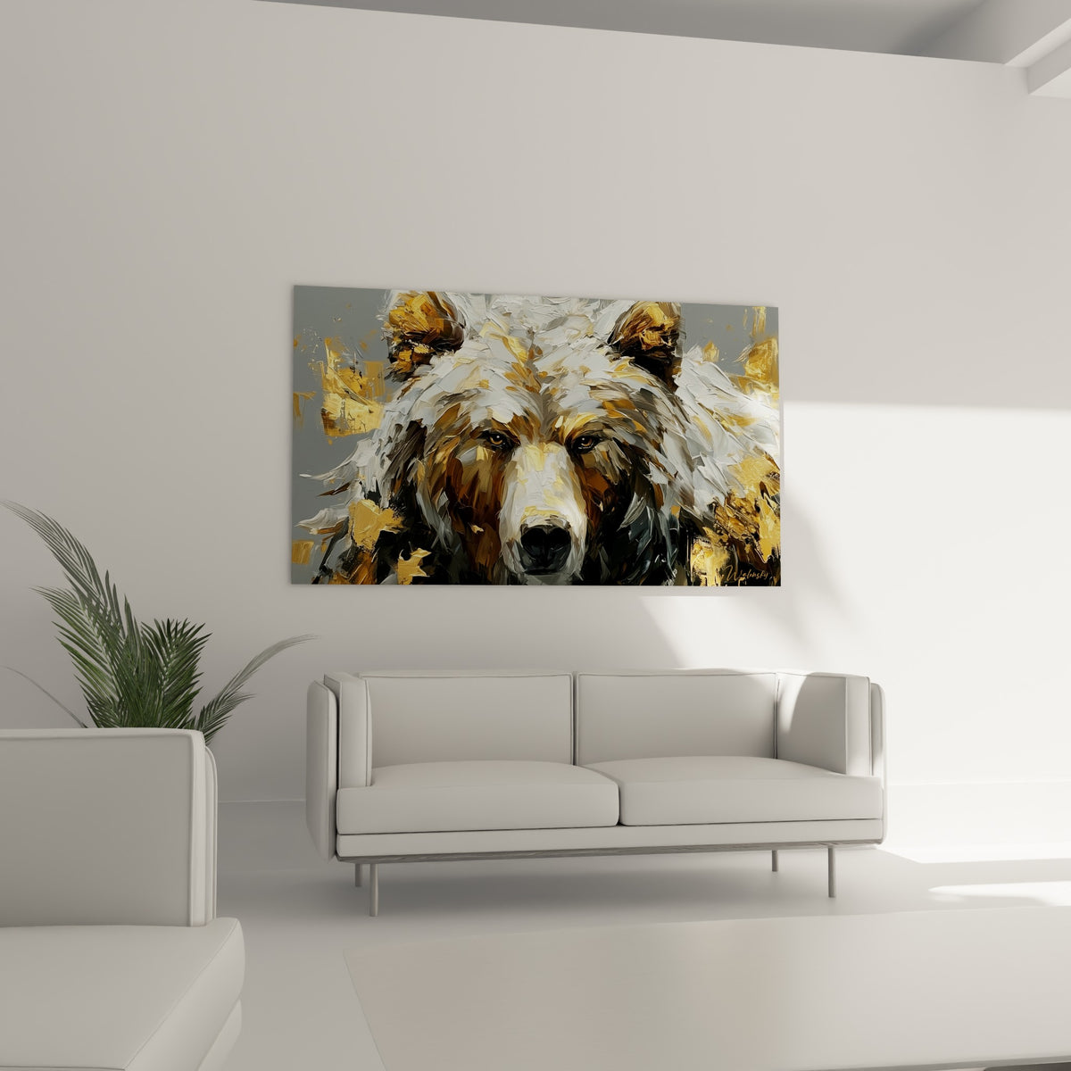 Museau noir et regard intense de l'ours brun sur fond gris anthracite, au-dessus d'un canapé dans un salon lumineux