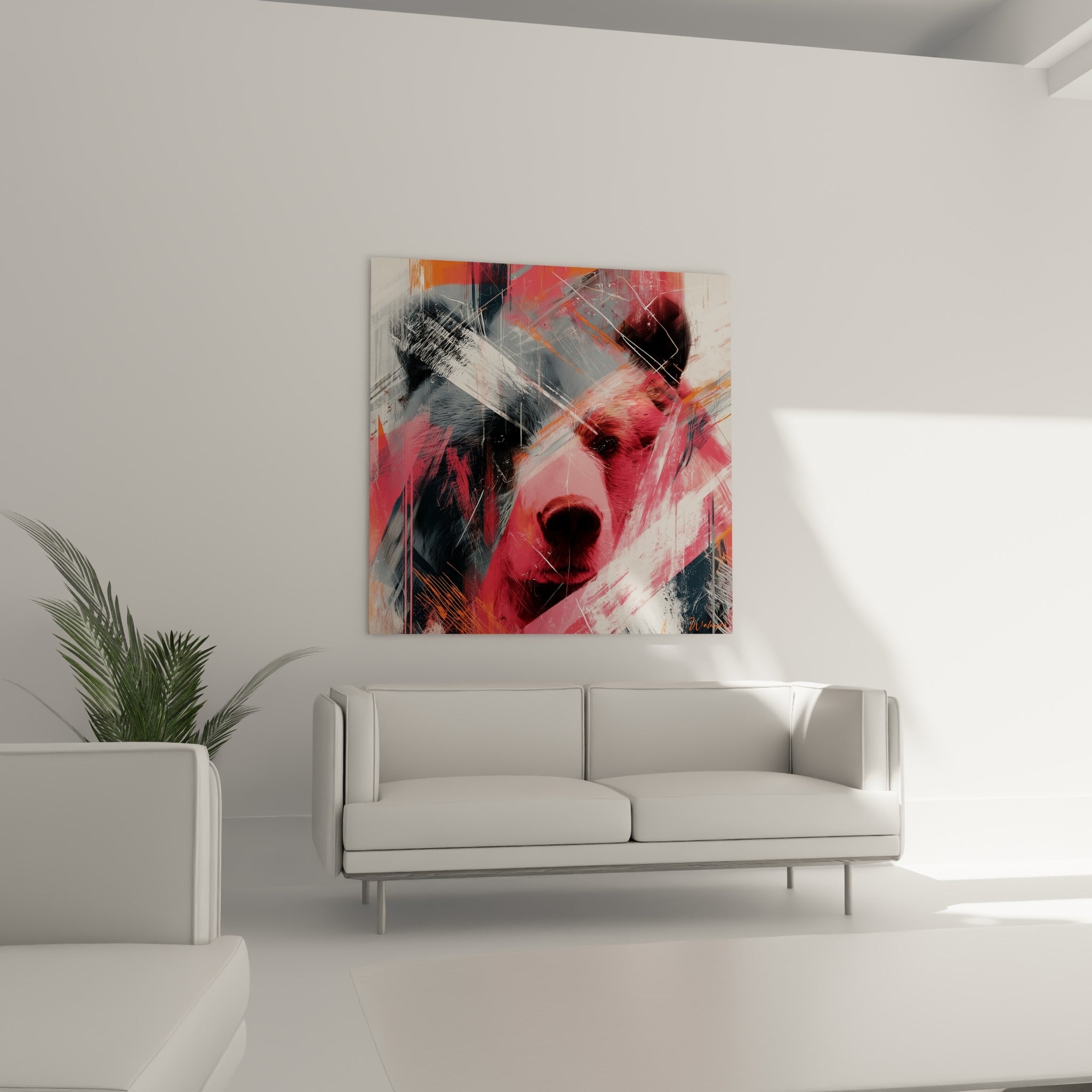 Œil sombre de l'ours brun cerné de touches orange et grises, suspendu au-dessus d'un canapé dans un salon lumineux