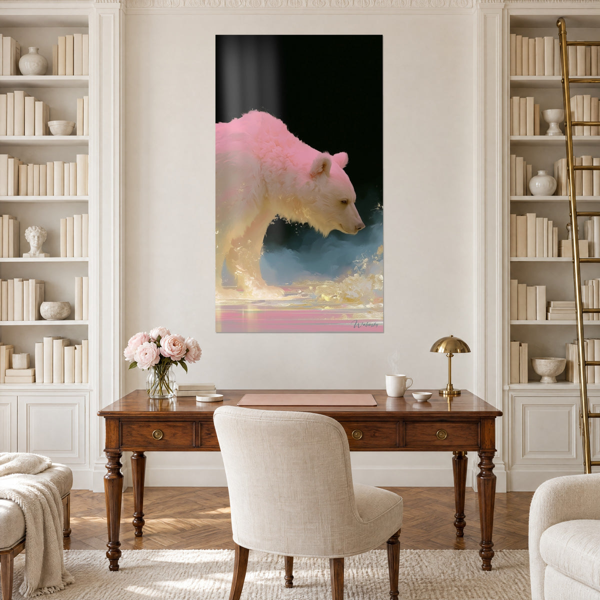 Schilderij silhouet van een roze en gouden beer op zwarte achtergrond, pastelkleurige weerspiegelingen op het water, tussen boekenkasten van een Haussmann-kantoor gehangen