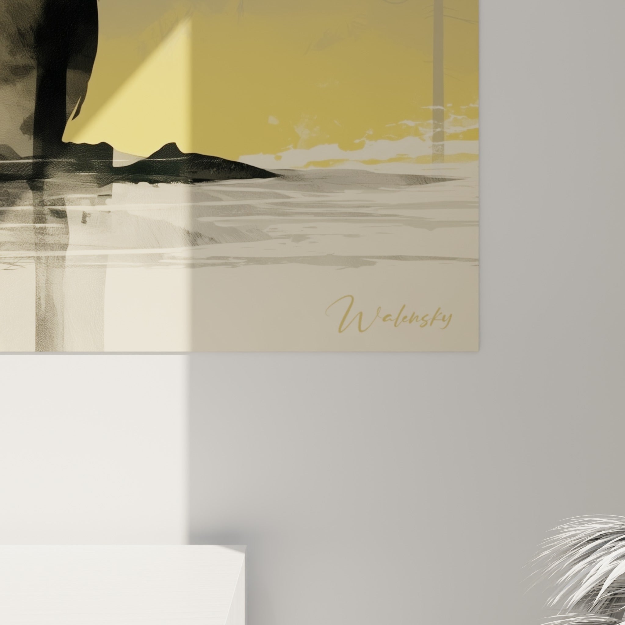 Coulures d'encre noire et éclaboussures visibles sur le pelage de l'ours brun, texture proche du grain jaune