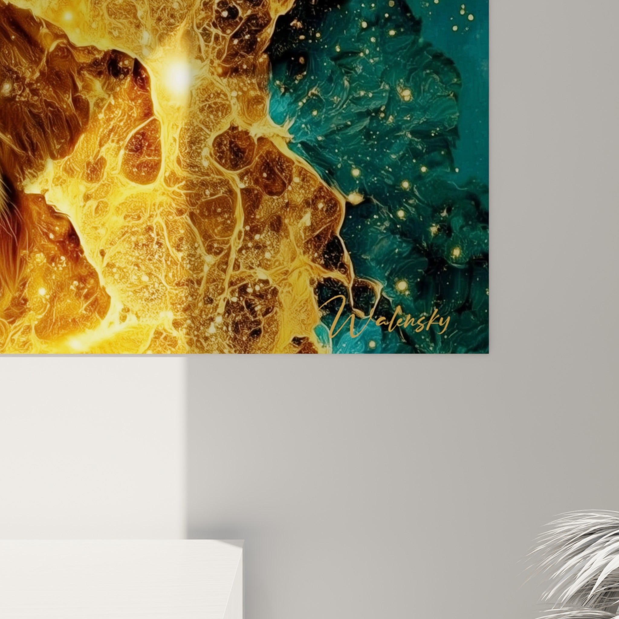 Grain scintillant et coulures dorées de l'ours brun révélant la texture fissurée façon roche lumineuse