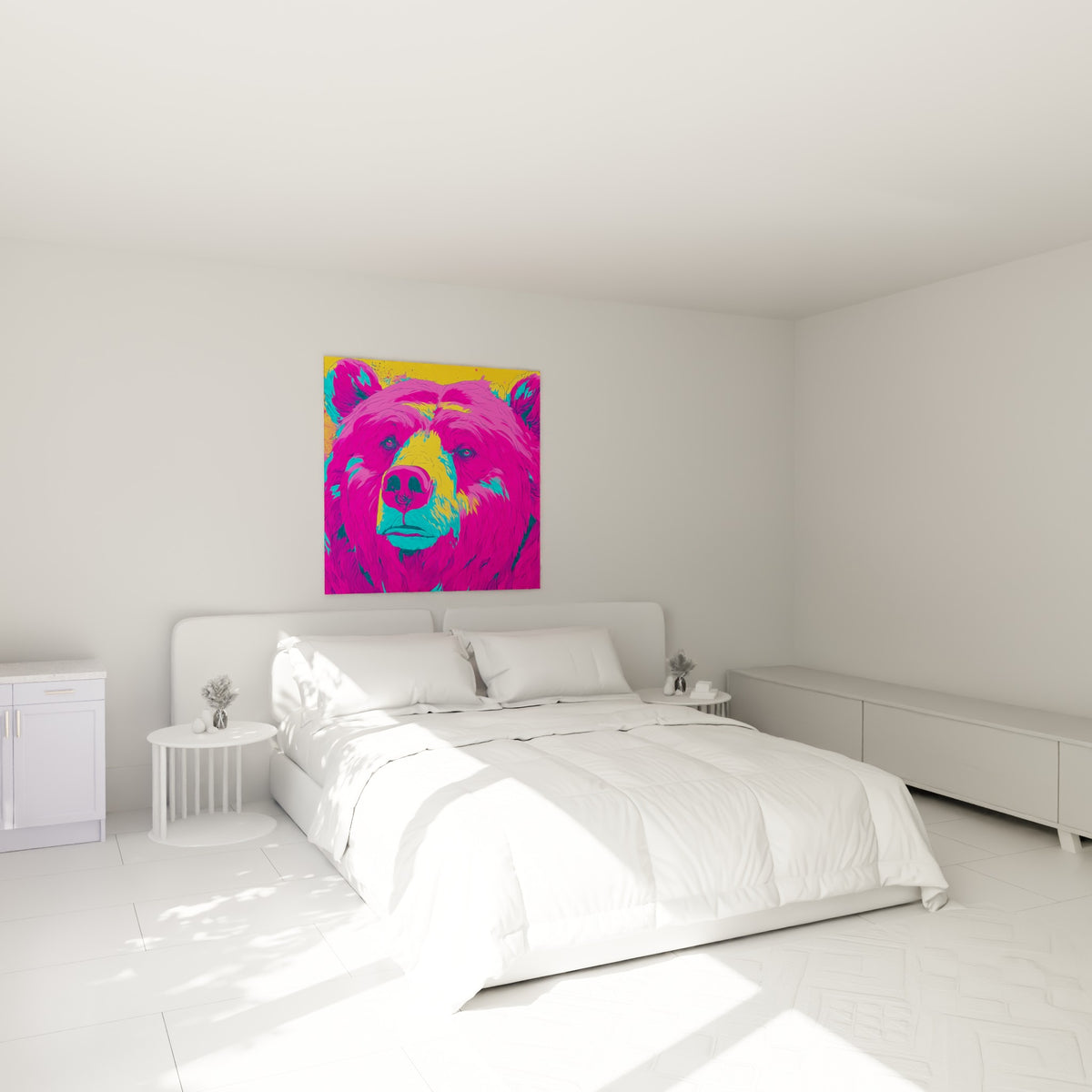 Portrait d'ours brun turquoise et fuchsia accroché au-dessus d'un lit dans une chambre claire