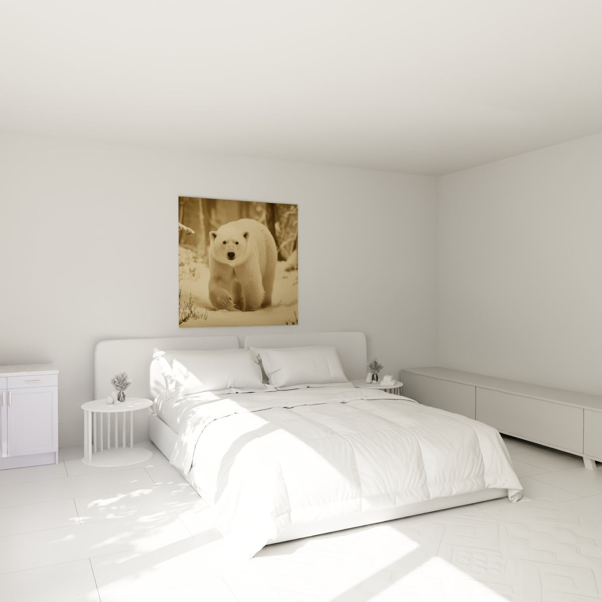 Ours polaire beige au museau sombre, marchant dans la neige, au-dessus d'un lit dans une chambre claire